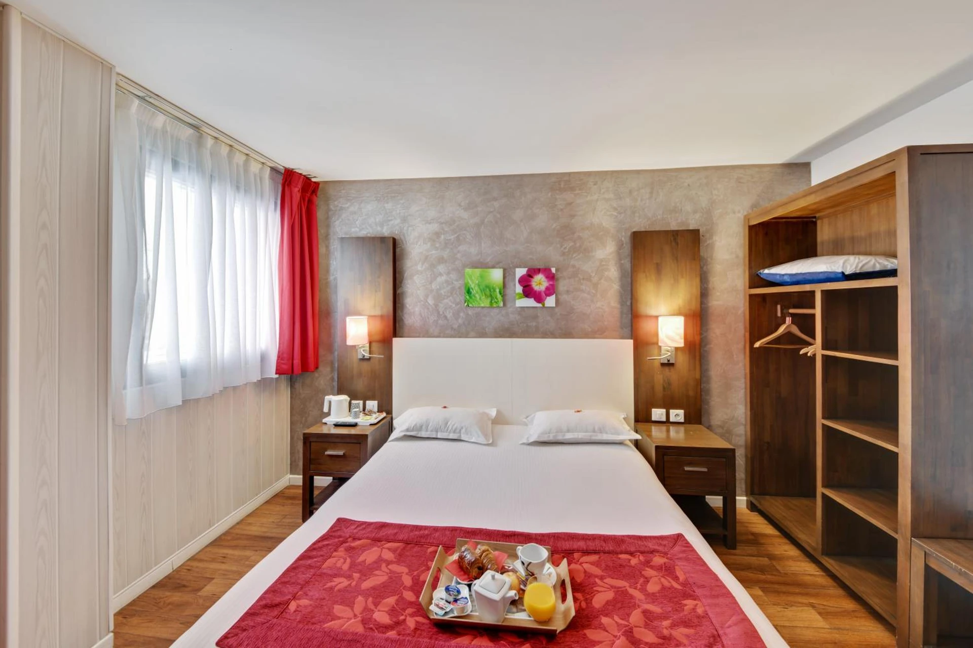 Organiser un séminaire d'entreprise : HOTEL PARIS PACIFIC PARIS-VILLEJUIF- PRES DU METRO L'HAY LES ROSES LIGNE 14 - Direct PARIS-AEROPORT ORLY ET INSTITUT GUSTAVE ROUSSI à paris-15e-arrondissement