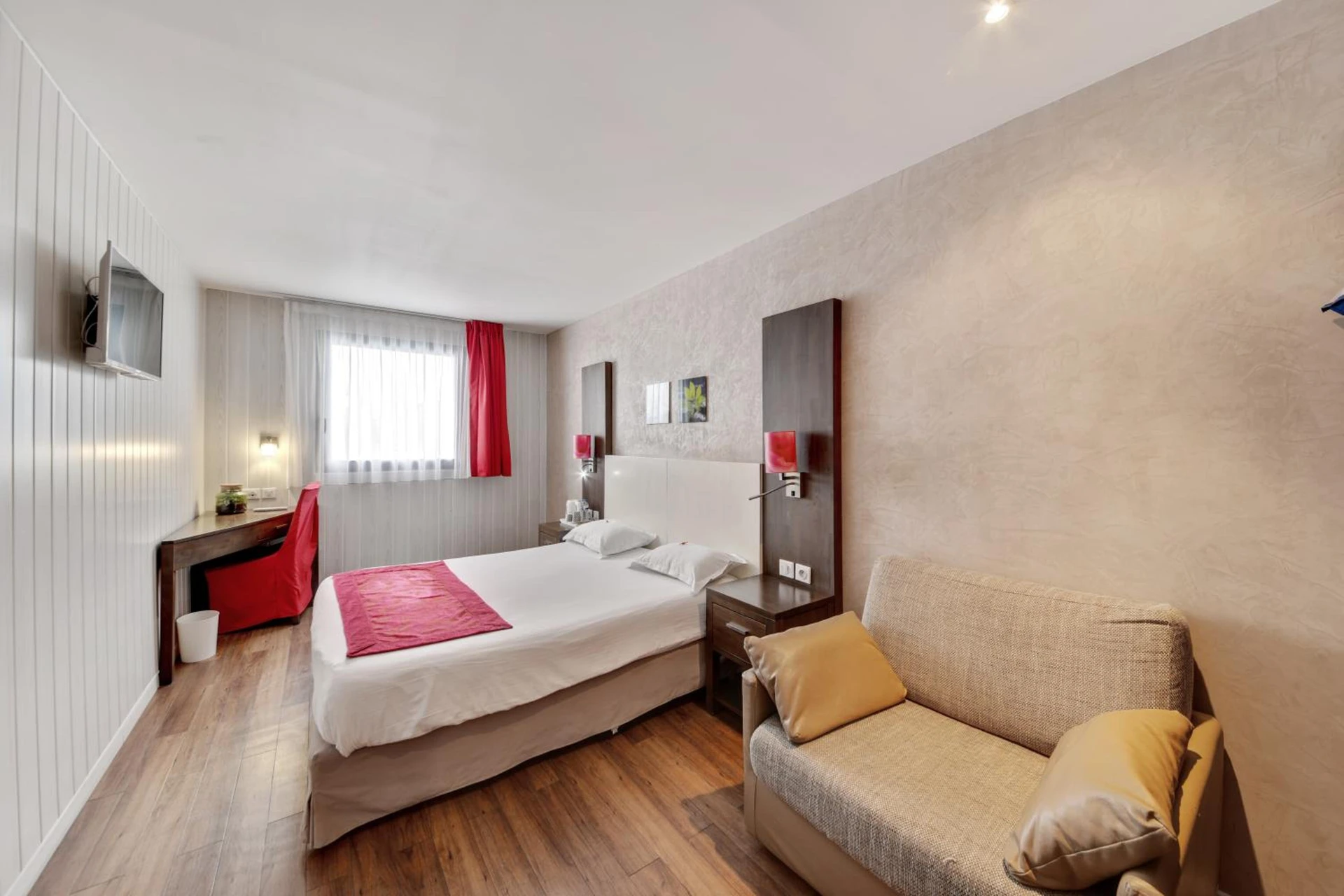 Chambre disponible pour un séminaire d'entreprise à HOTEL PARIS PACIFIC PARIS-VILLEJUIF- PRES DU METRO L'HAY LES ROSES LIGNE 14 - Direct PARIS-AEROPORT ORLY ET INSTITUT GUSTAVE ROUSSI - Villejuif