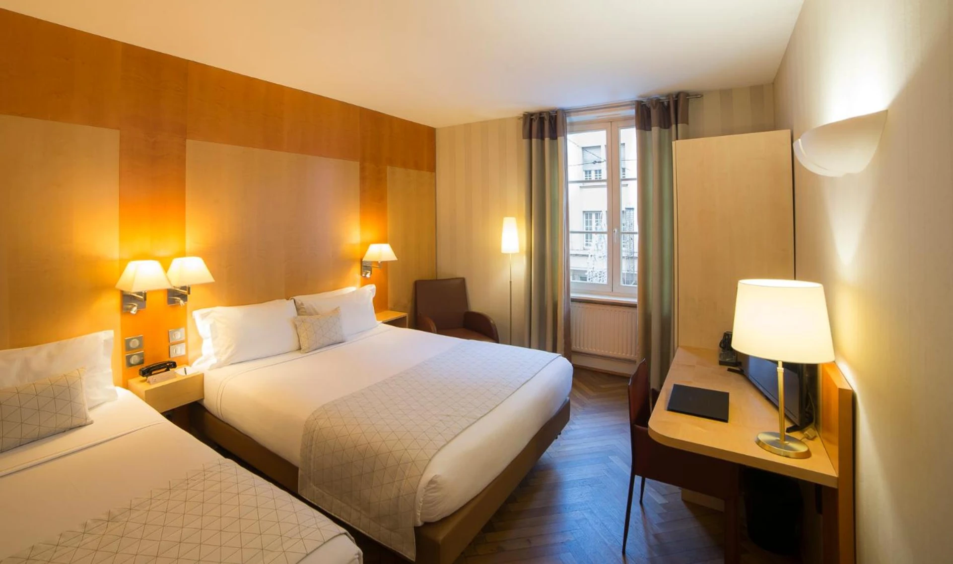 Chambre disponible pour un séminaire d'entreprise à HANNONG Hotel & Wine Bar - Strasbourg