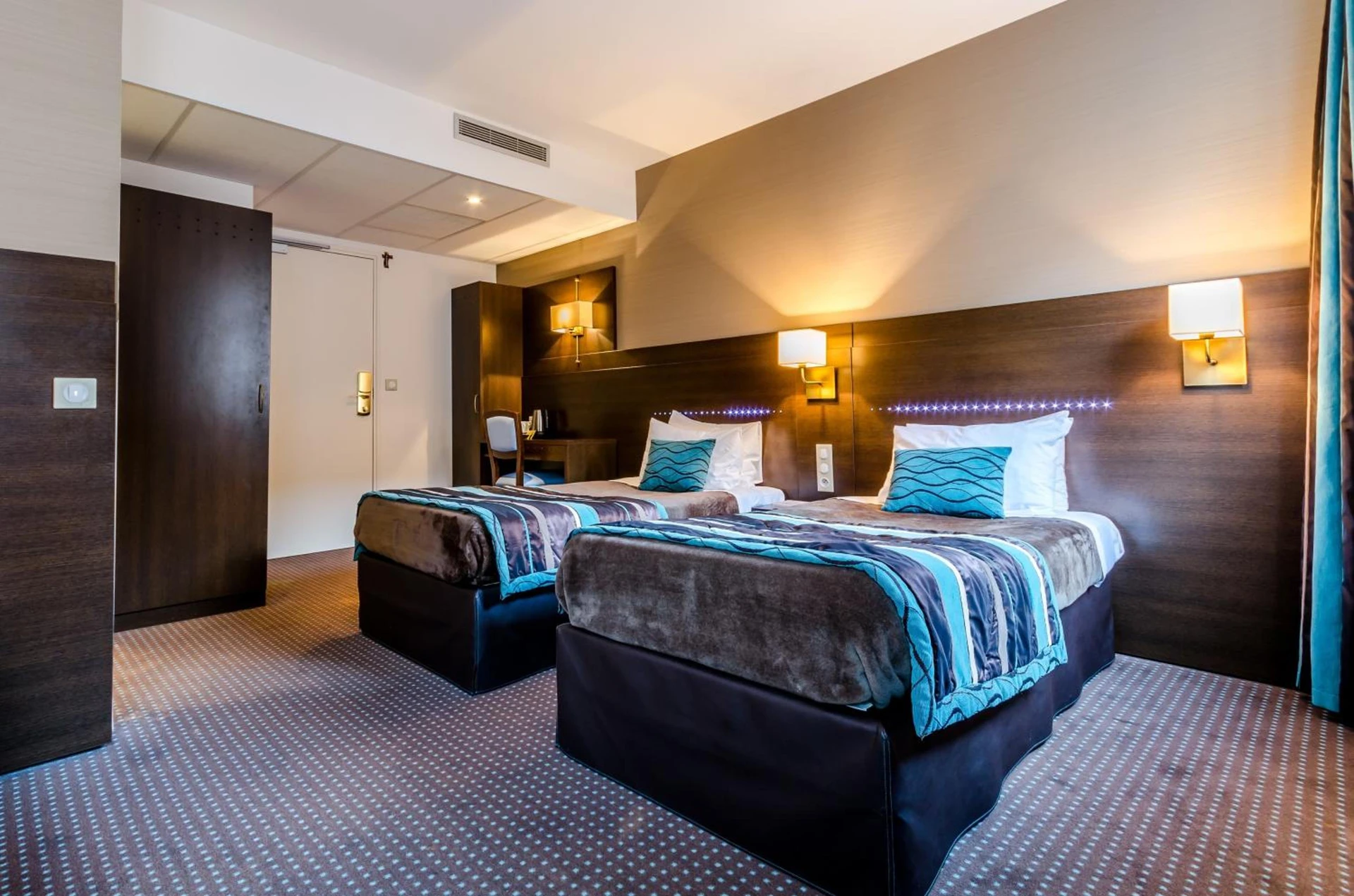 Chambre disponible pour un séminaire d'entreprise à Helgon Hotel - Lourdes Pyrénées - Lourdes