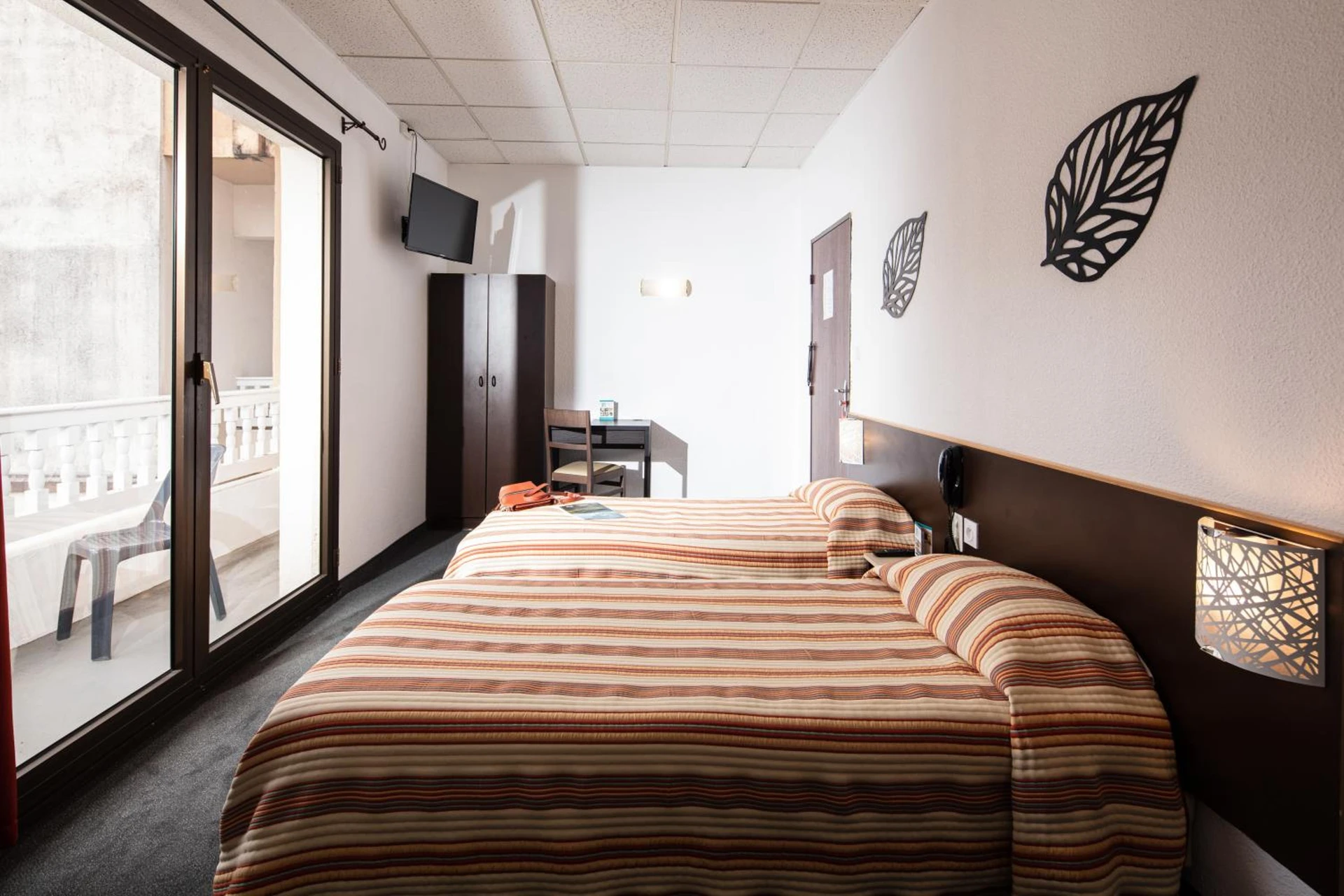Chambre disponible pour un séminaire d'entreprise à Hôtel Hélianthe - Lourdes