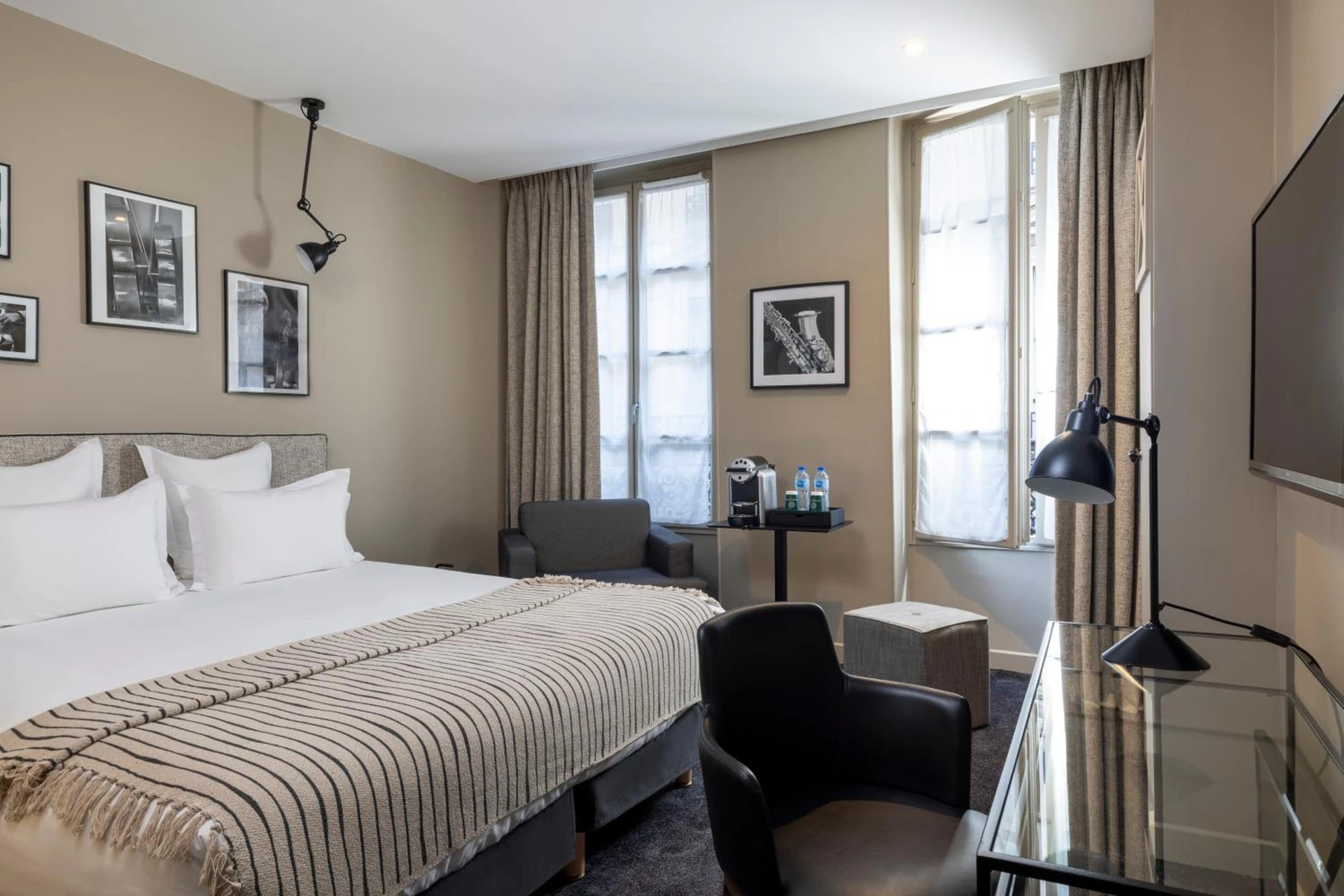Chambre à Hôtel Hélios Opéra - Organiser un séminaire d'entreprise à Paris