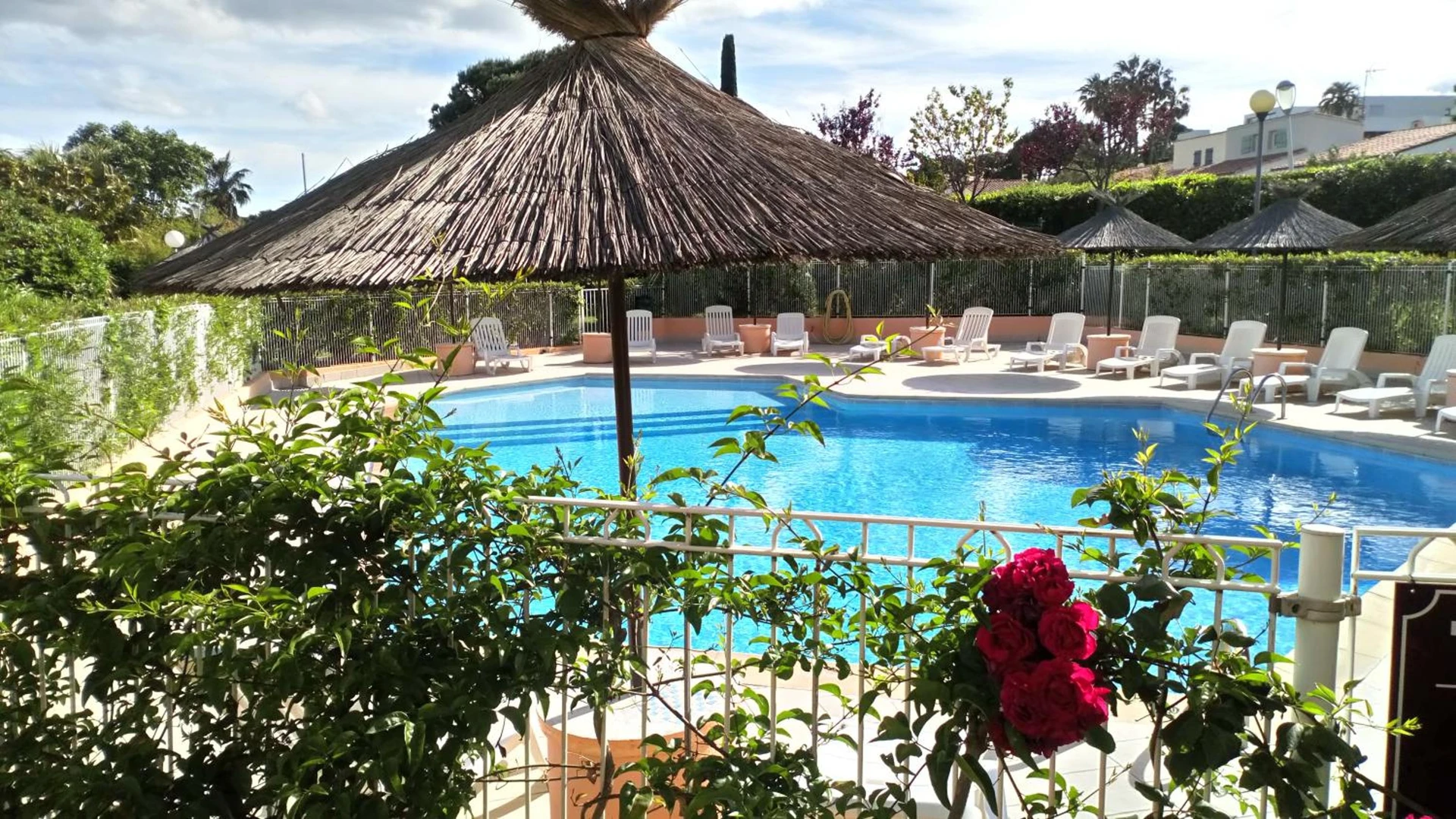 Salle de séminaire à Brit Hotel Confort Hélios Agde - Organiser un événement professionnel à Le Cap d'Agde