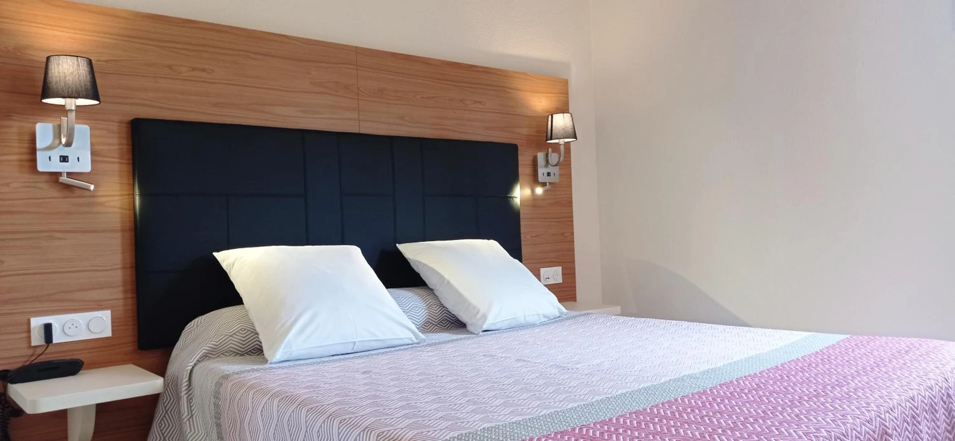 Ambiance de travail pour séminaire d'entreprise à Brit Hotel Confort Hélios Agde - Le Cap d'Agde