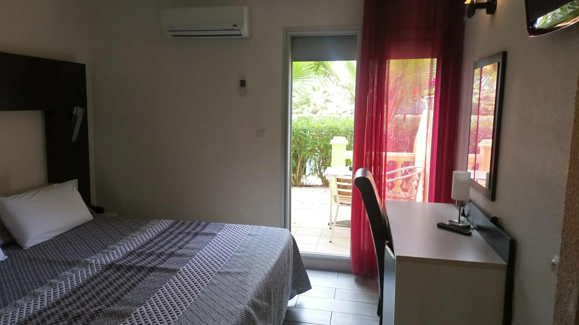 Chambre disponible pour un séminaire d'entreprise à Brit Hotel Confort Hélios Agde - Le Cap d'Agde