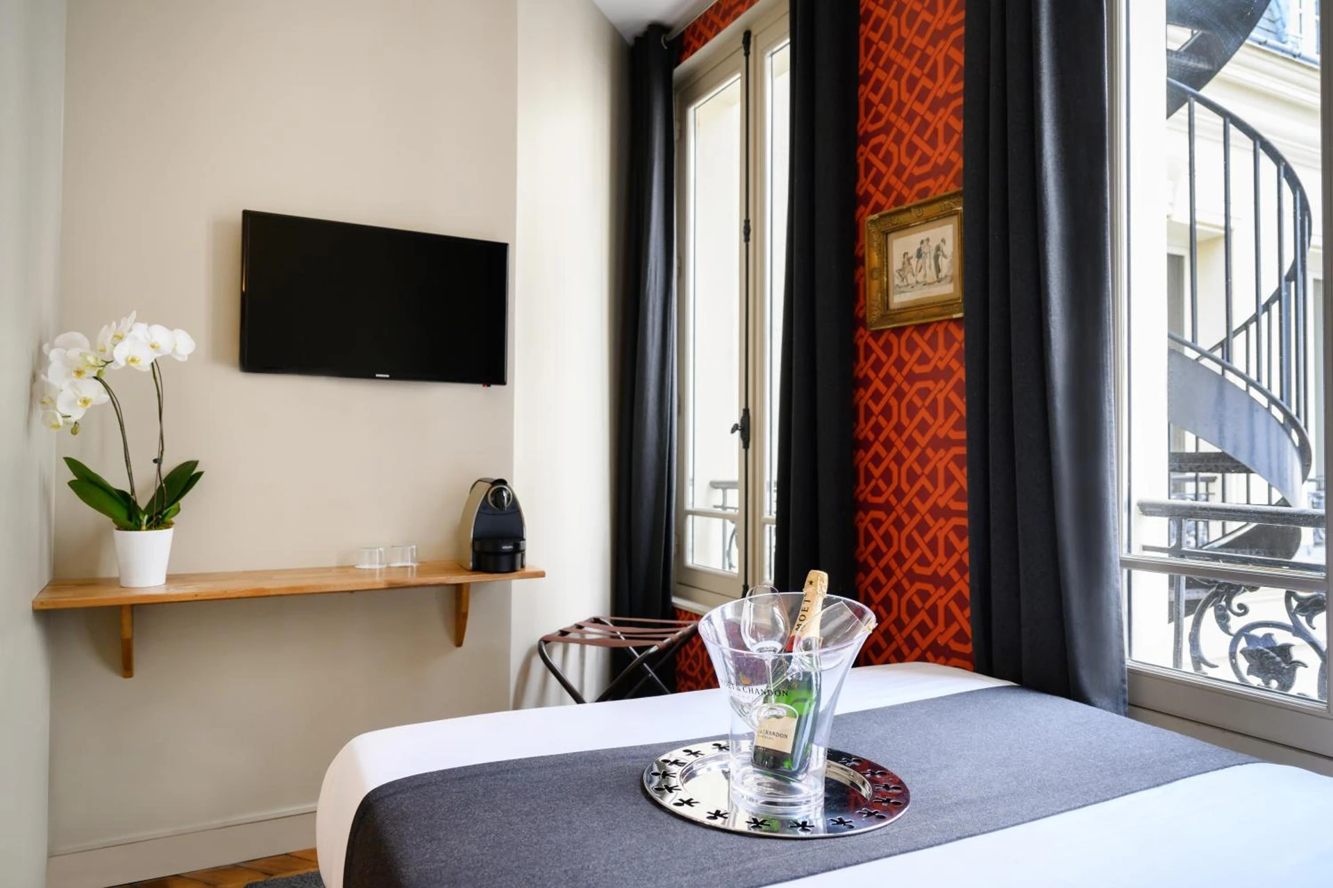 Chambre à Hôtel Helzear Champs-Elysées - Organiser un séminaire d'entreprise à Paris