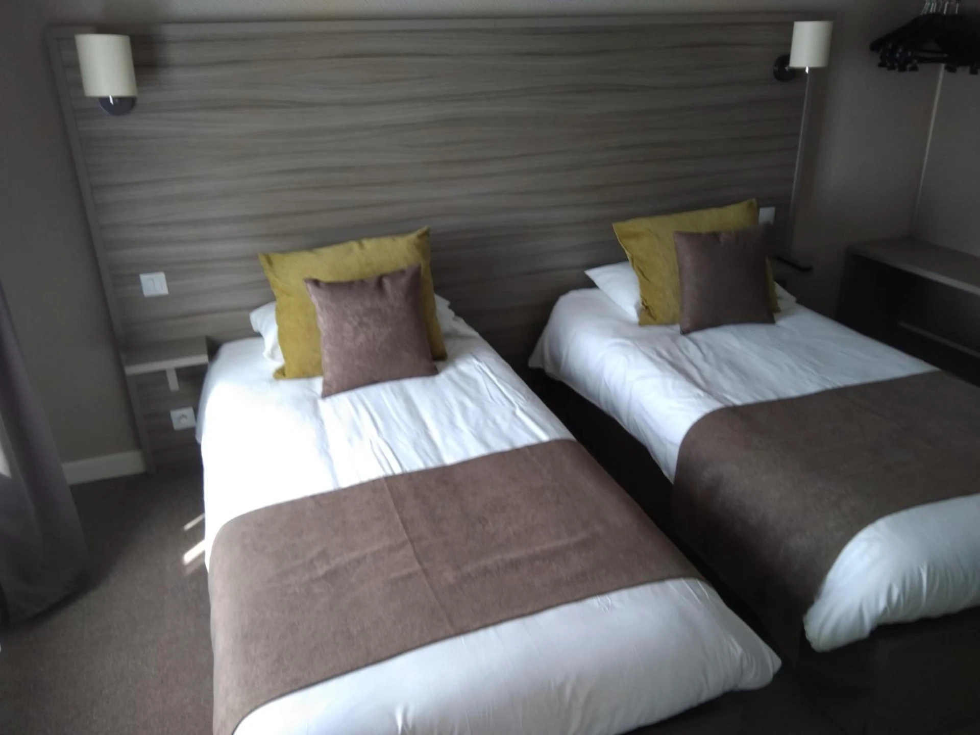 Magnifique chambre pour un séminaire d'entreprise à Hotel Henri IV - Coutras