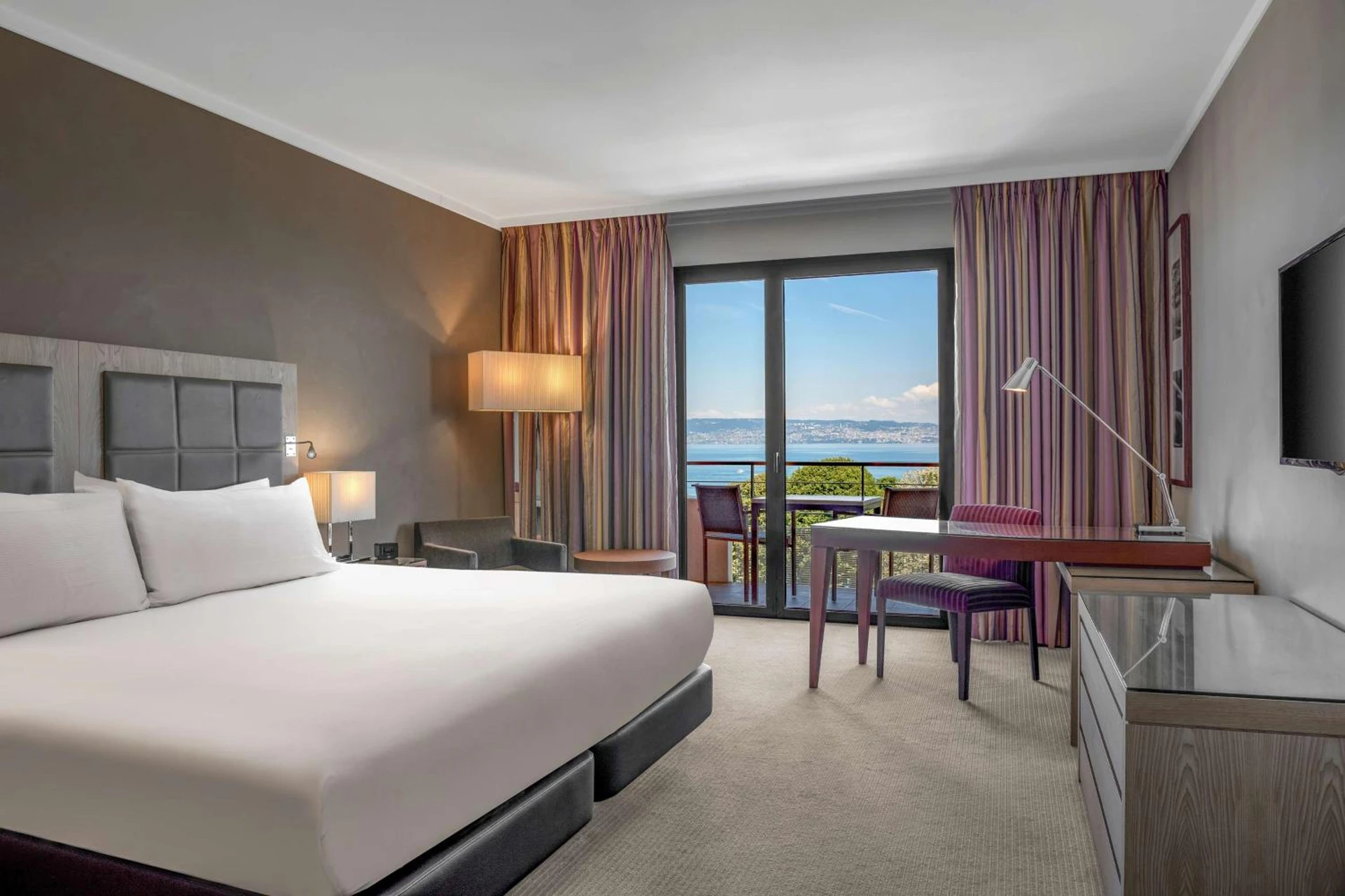 Chambre disponible pour un séminaire d'entreprise à Hilton Evian Les Bains - Évian-les-Bains