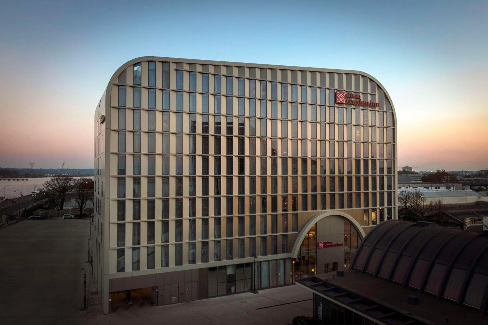 Ambiance de travail pour séminaire d'entreprise à Hilton Garden Inn Bordeaux Centre - Bordeaux