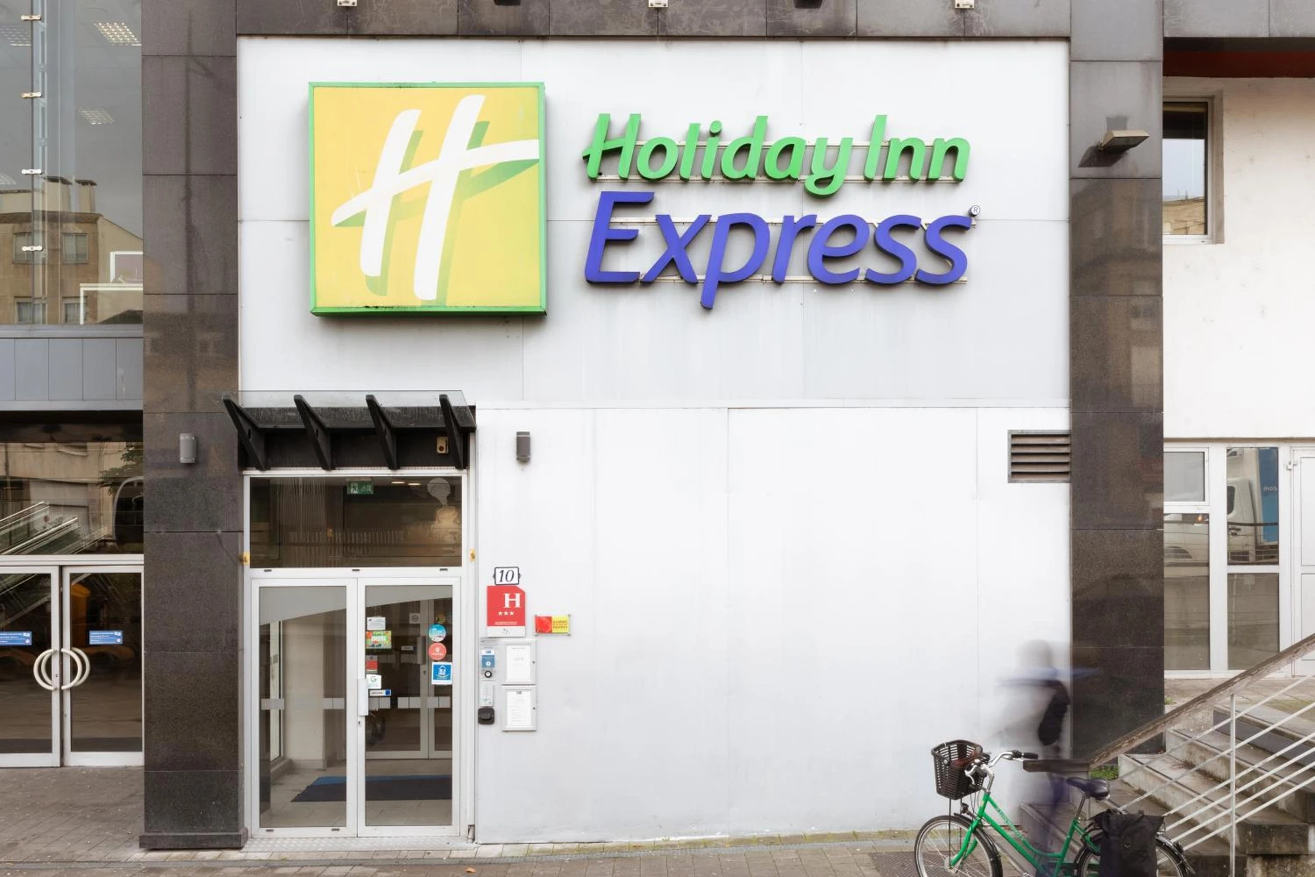 Salle de séminaire à Holiday Inn Express Amiens by IHG - Organiser un événement professionnel à Amiens