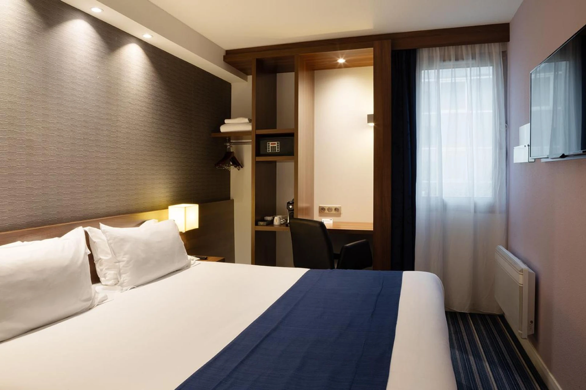 Chambre disponible pour un séminaire d'entreprise à Holiday Inn Express Amiens by IHG - Amiens