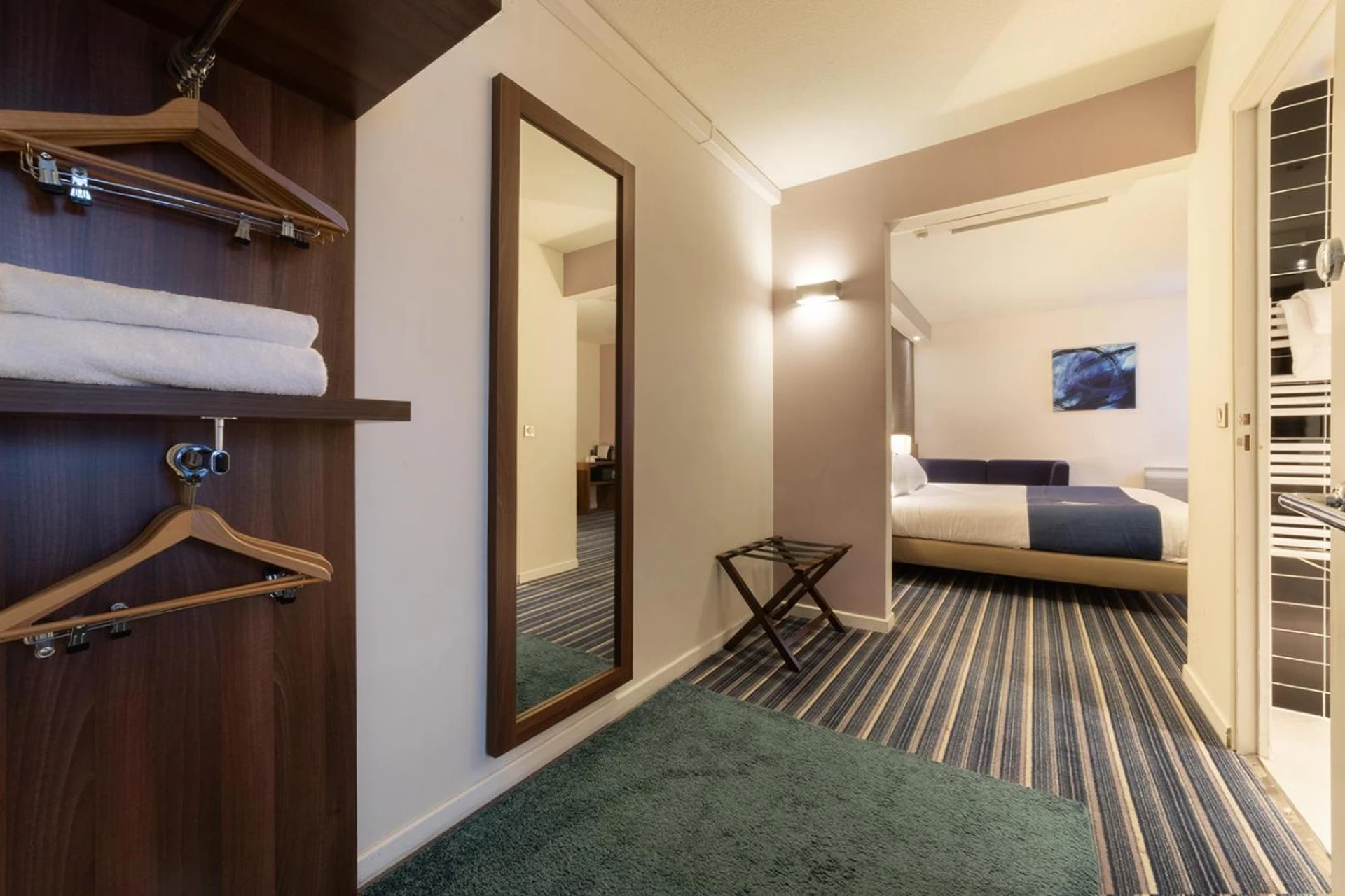 Chambre disponible pour un séminaire d'entreprise à Holiday Inn Express Amiens by IHG - Amiens