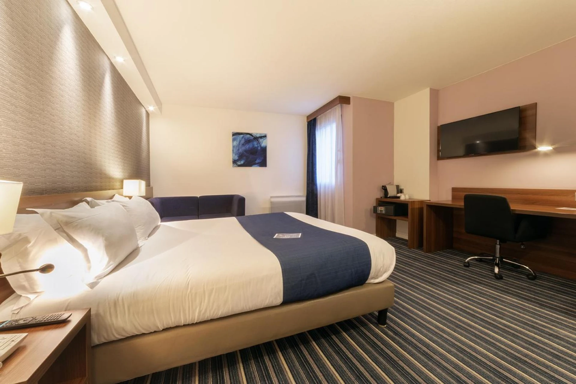 Magnifique chambre pour un séminaire d'entreprise à Holiday Inn Express Amiens by IHG - Amiens