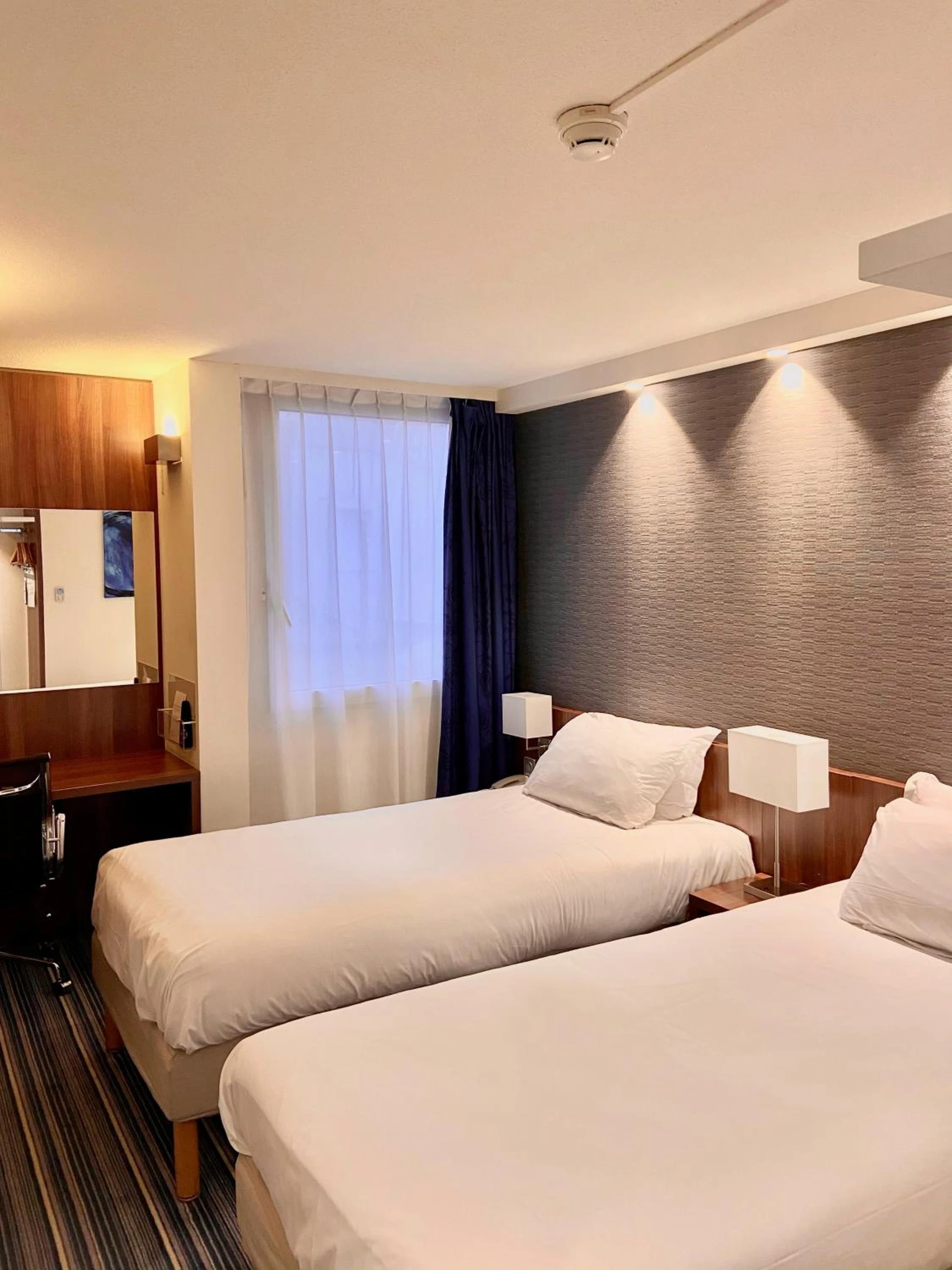 Salle de séminaire à Holiday Inn Express Lille Centre by IHG - Organiser un événement professionnel à Lille