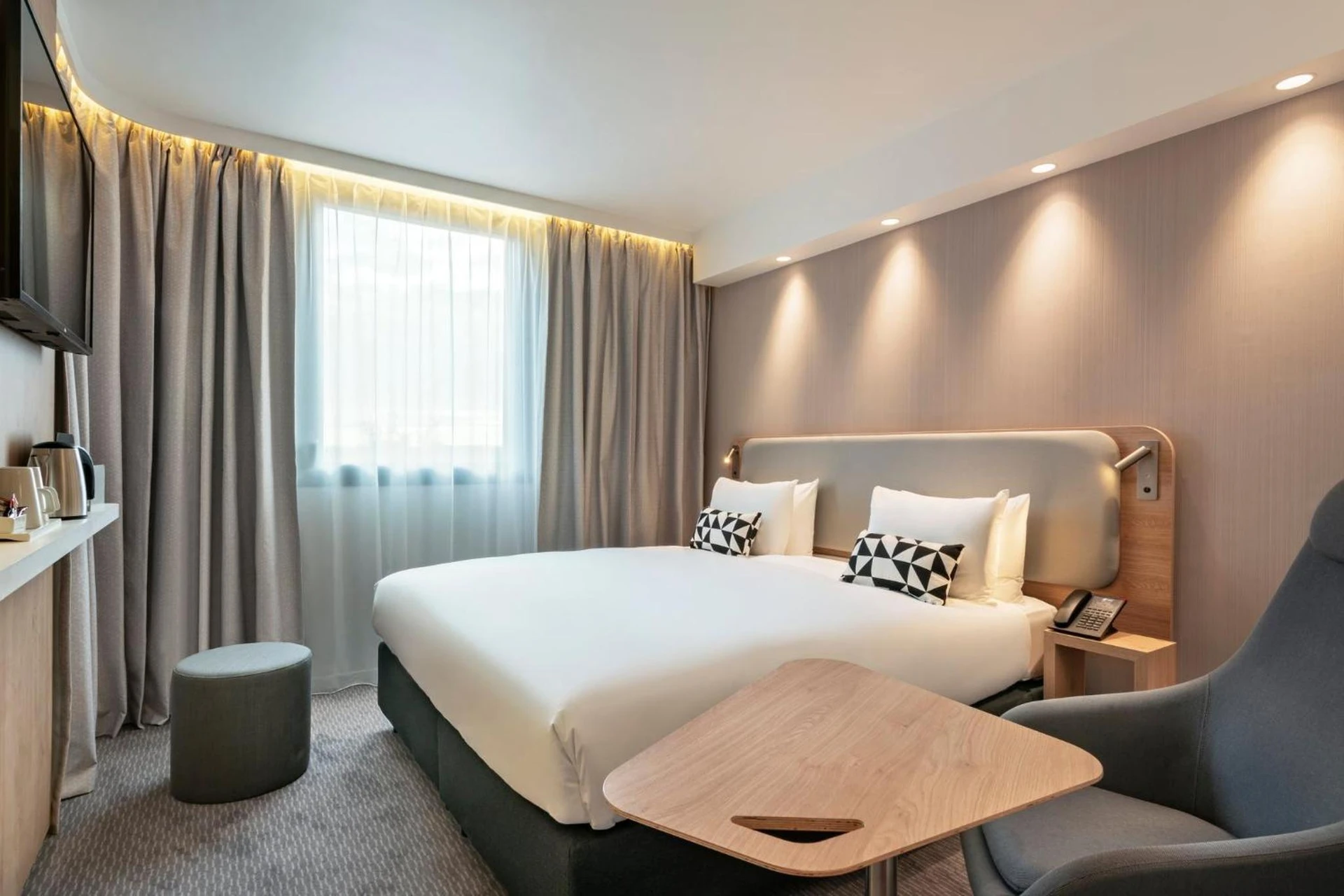 Chambre disponible pour un séminaire d'entreprise à Holiday Inn Express - Marne-la-Vallée Val d'Europe by IHG - Bailly-Romainvilliers