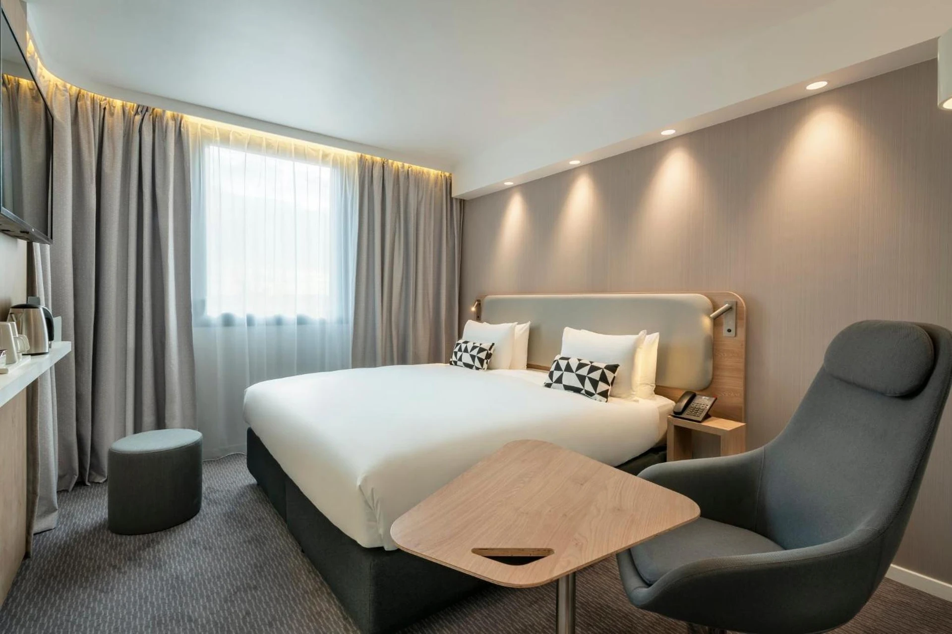 Chambre disponible pour un séminaire d'entreprise à Holiday Inn Express - Marne-la-Vallée Val d'Europe by IHG - Bailly-Romainvilliers