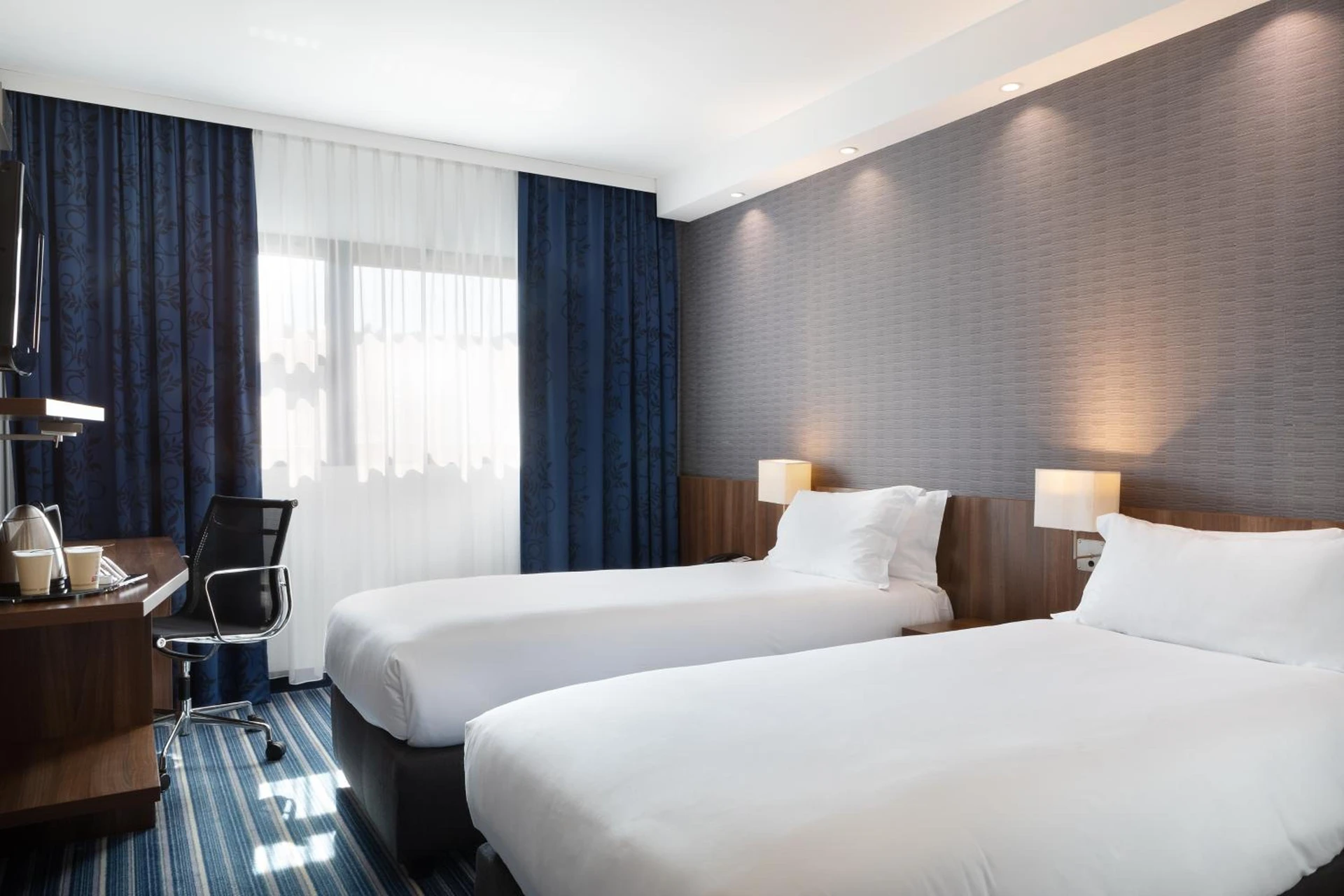 Chambre disponible pour un séminaire d'entreprise à Holiday Inn Express - Marseille Airport by IHG - Vitrolles