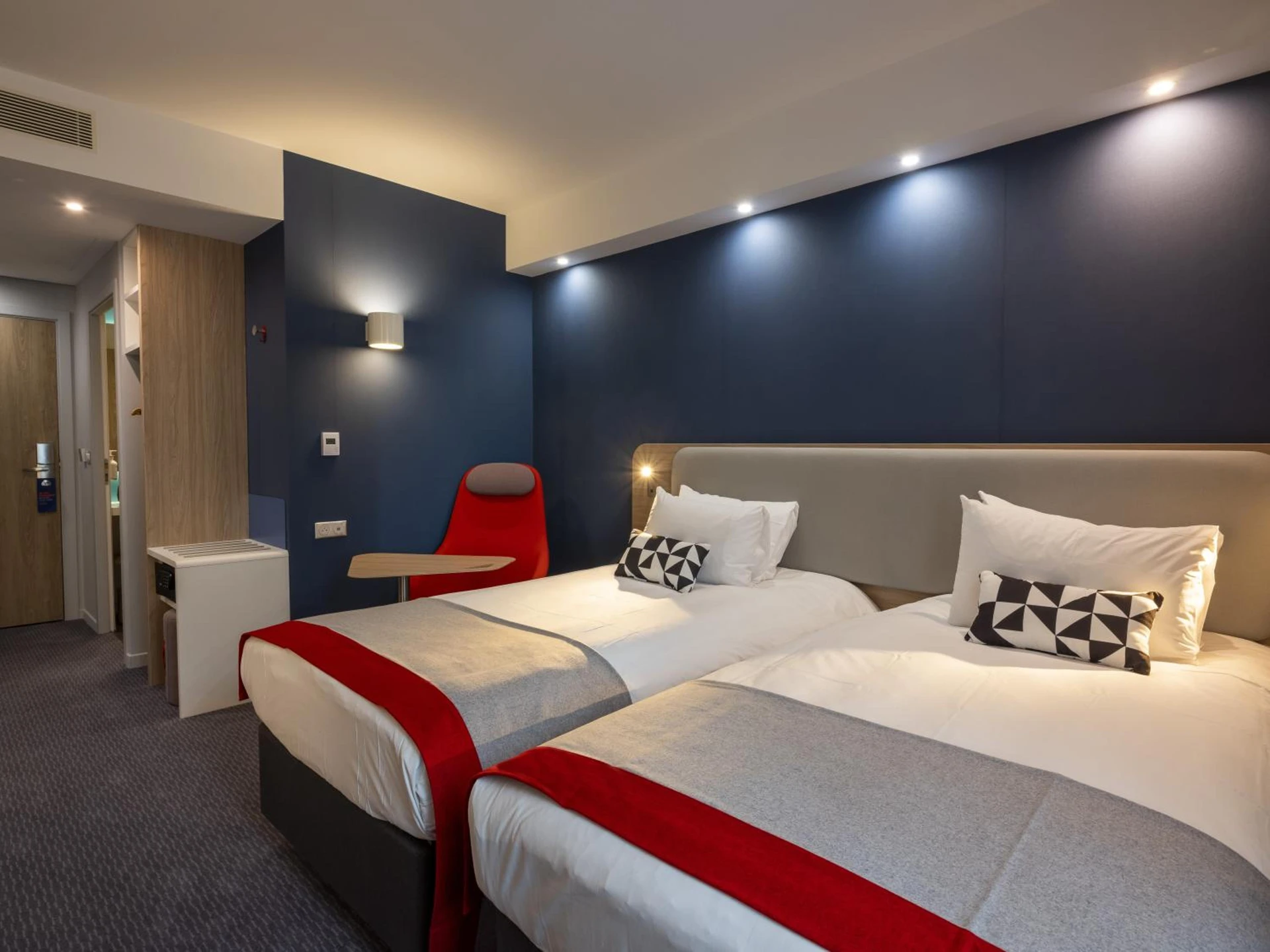 Magnifique chambre pour un séminaire d'entreprise à Holiday Inn Express - Nice - Grand Arenas by IHG - Nice