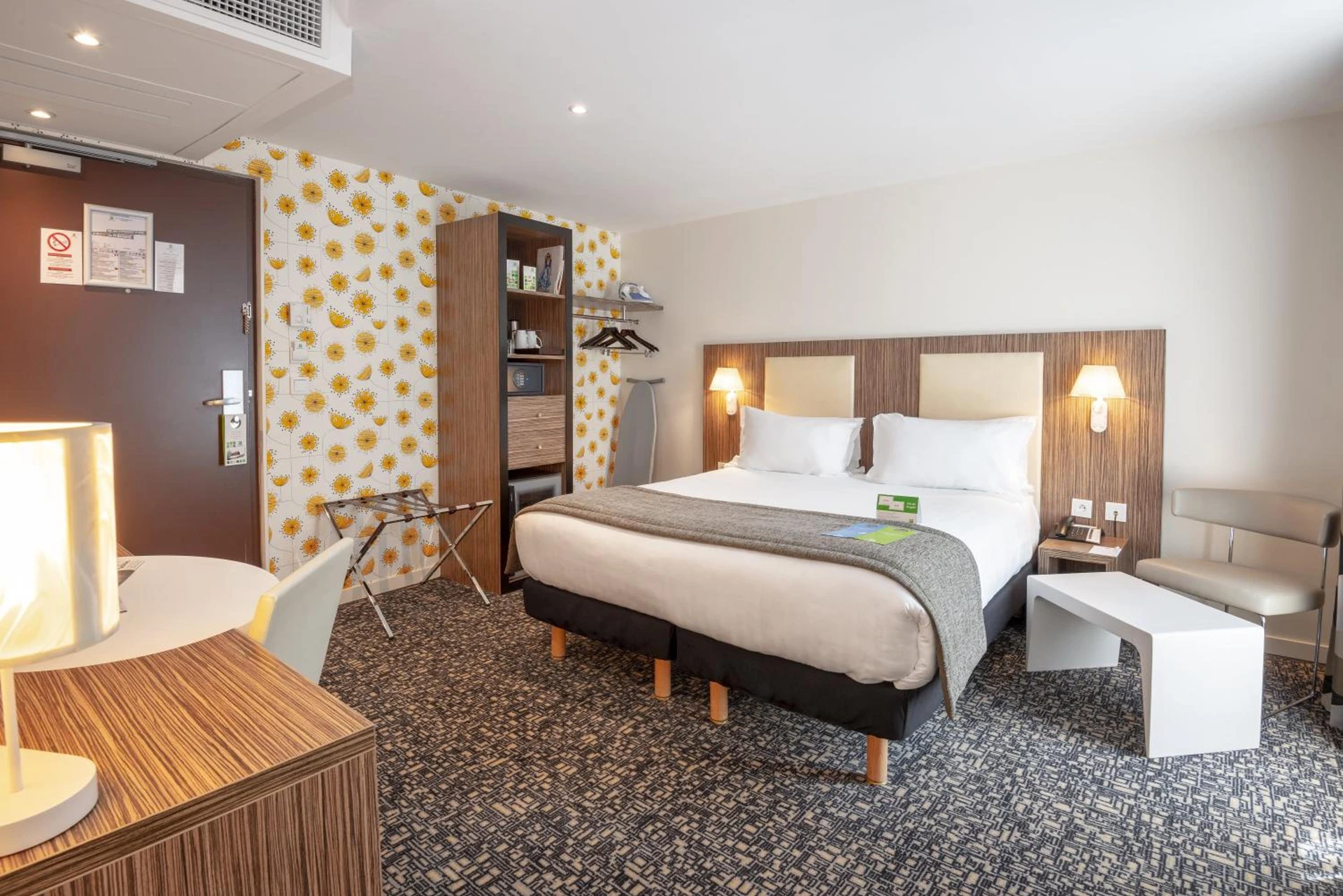 Chambre à Holiday Inn Paris Opéra - Grands Boulevards by IHG - Organiser un séminaire d'entreprise à Paris