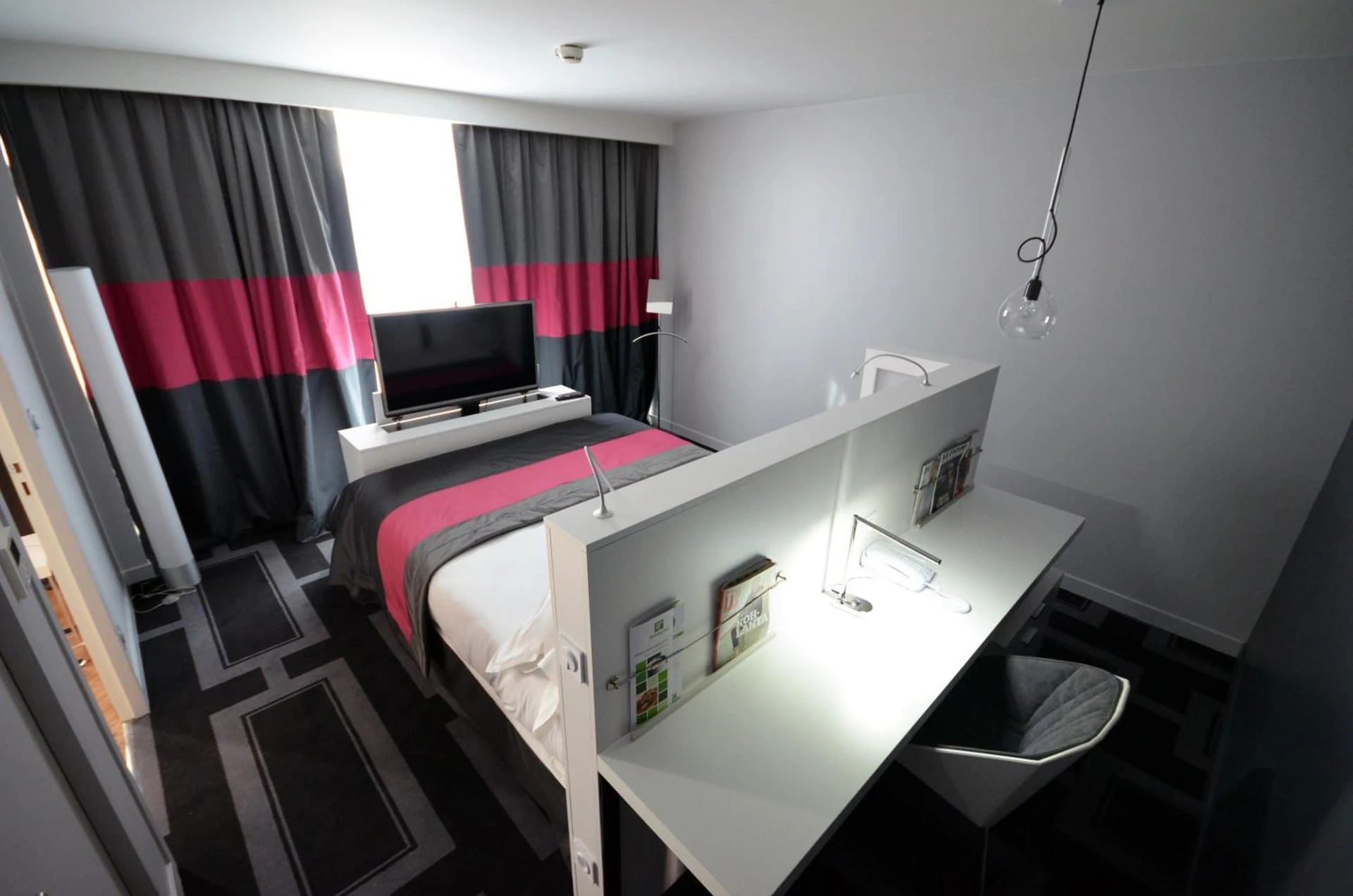 Chambre à Holiday Inn Dijon Toison D'or by IHG - Organiser un séminaire d'entreprise à Dijon