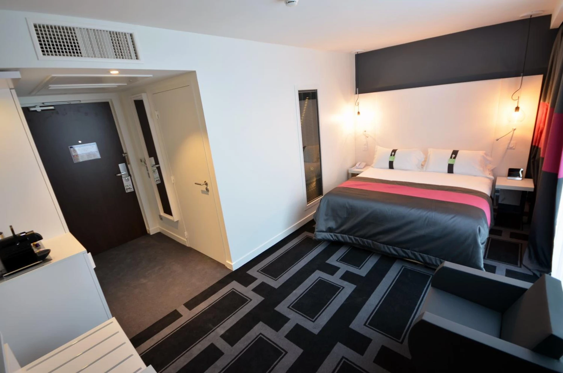 Chambre disponible pour un séminaire d'entreprise à Holiday Inn Dijon Toison D'or by IHG - Dijon