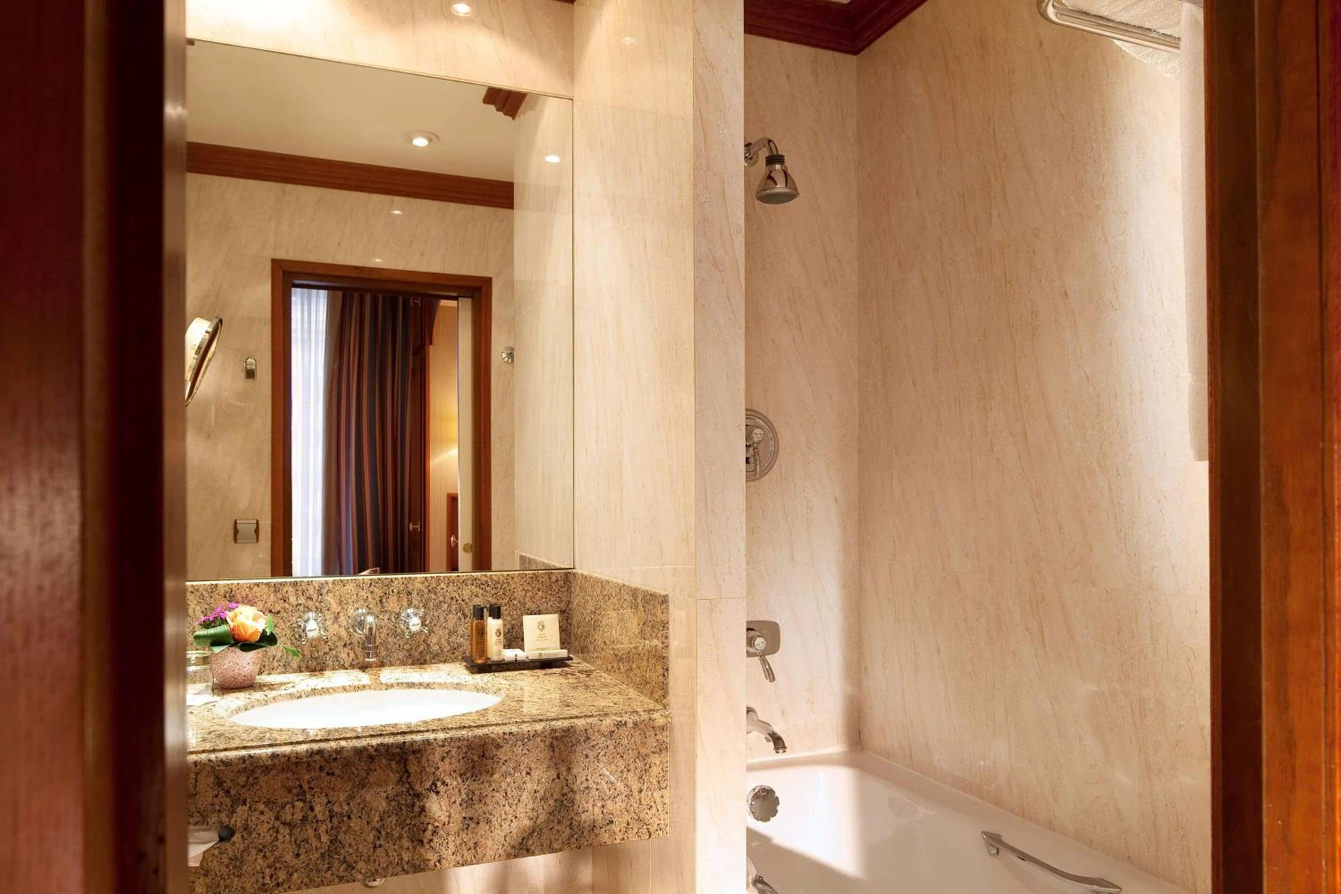 Chambre disponible pour un séminaire d'entreprise à Hôtel Horset Opéra, Best Western Premier Collection - Paris