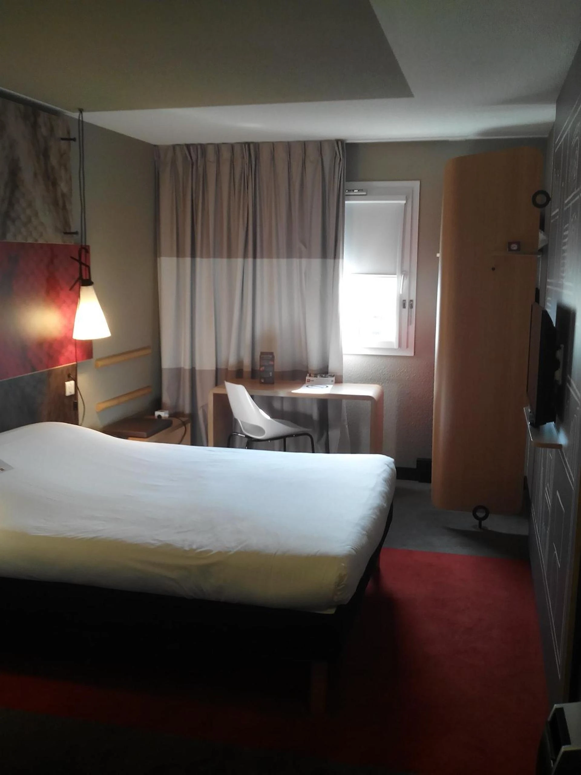 Magnifique chambre pour un séminaire d'entreprise à Ibis Aéroport Bâle Mulhouse - Saint-Louis
