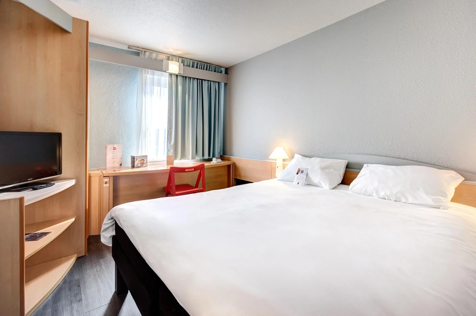 Magnifique chambre pour un séminaire d'entreprise à Ibis Agen Centre Gare - Agen