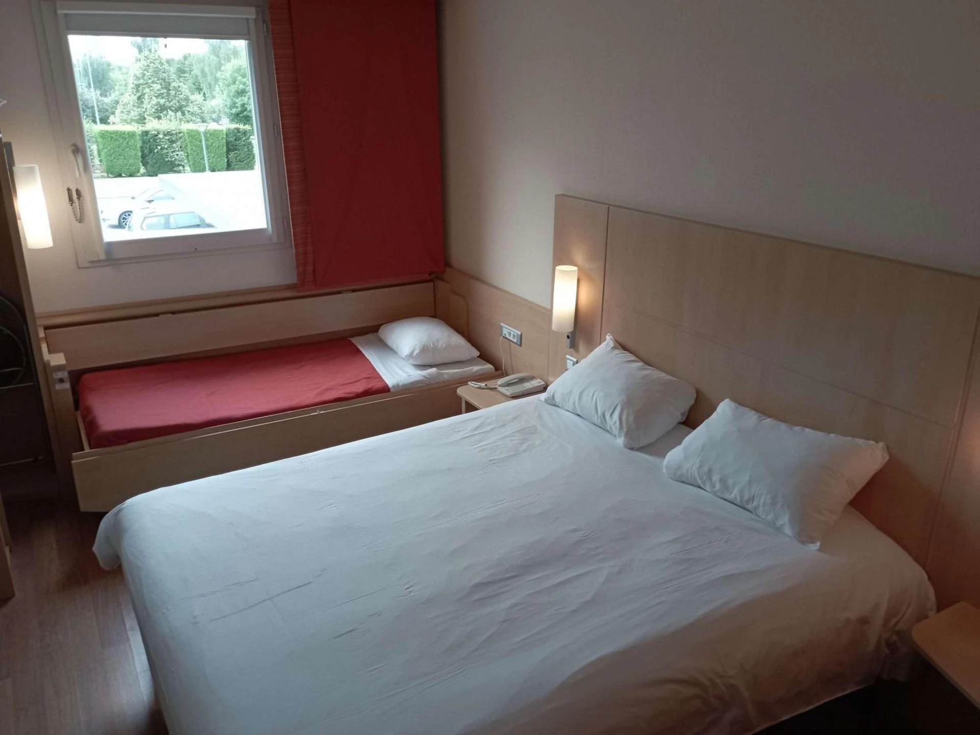 Chambre disponible pour un séminaire d'entreprise à ibis Albert Pays de Somme - Albert