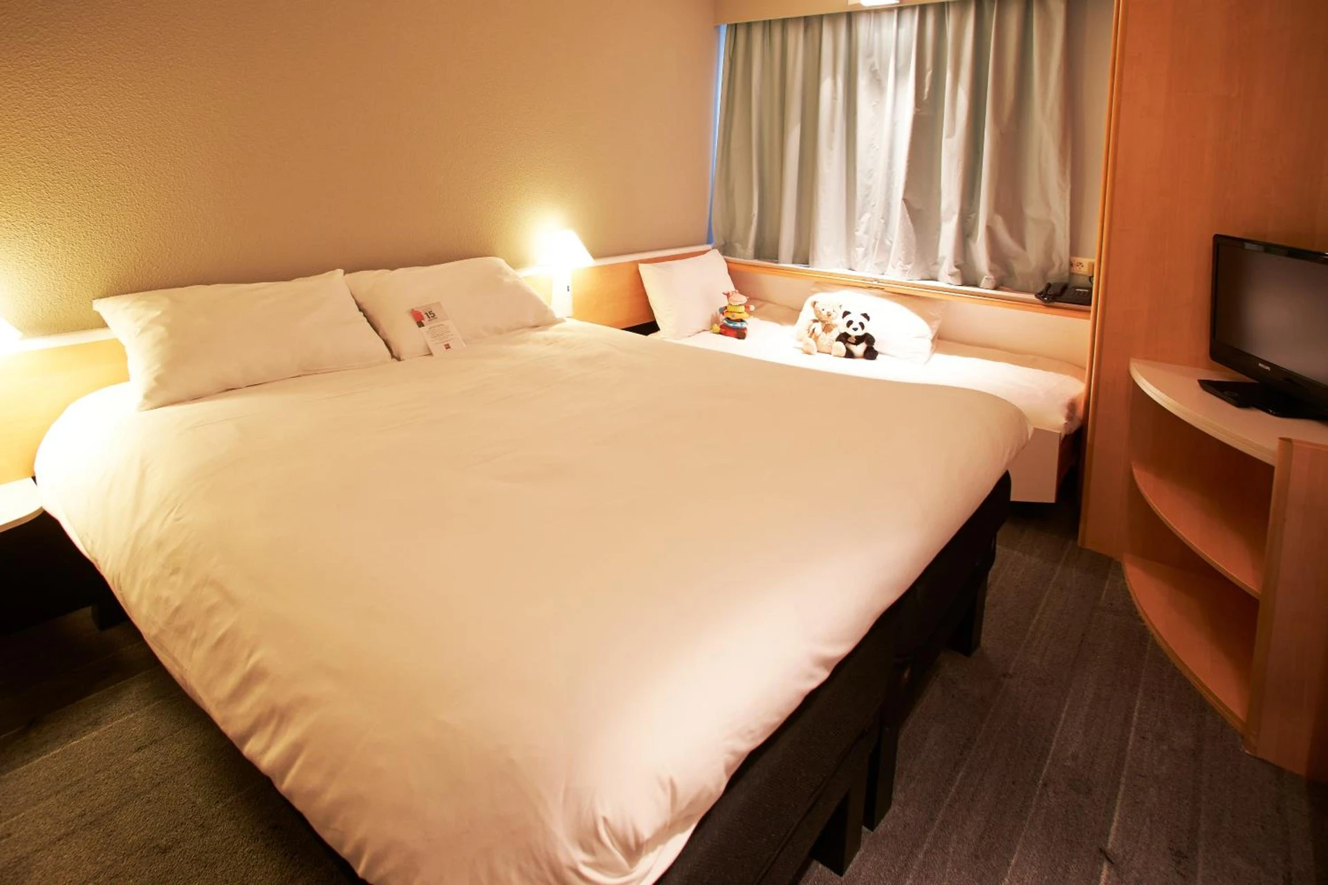 Magnifique chambre pour un séminaire d'entreprise à Ibis Auray - Auray