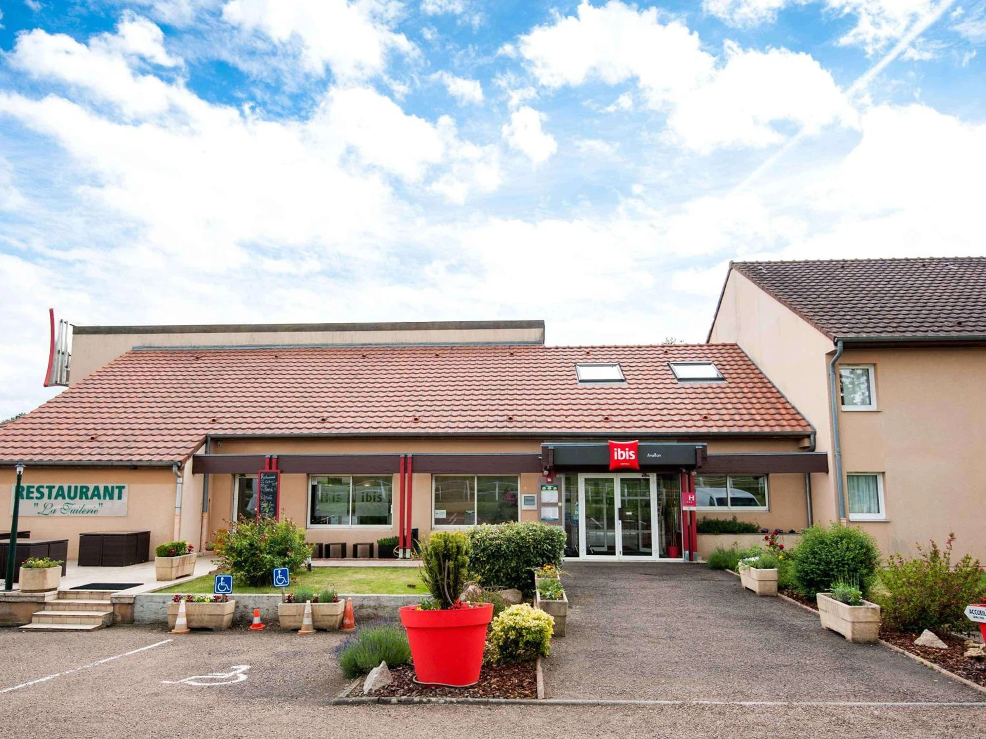 Organiser un séminaire d'entreprise : ibis Avallon à magny