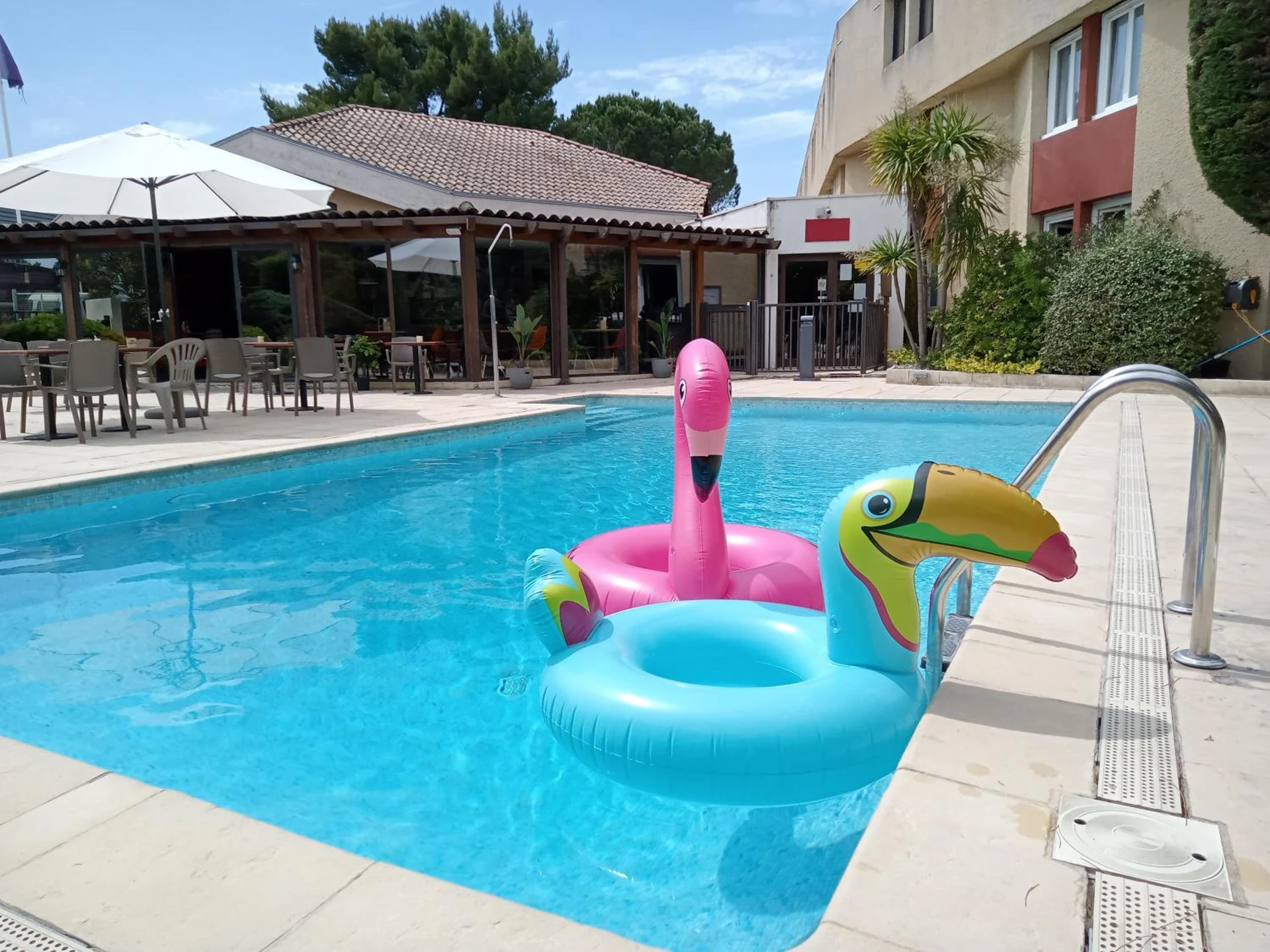 Ambiance de travail pour séminaire d'entreprise à ibis Avignon Sud - Avignon