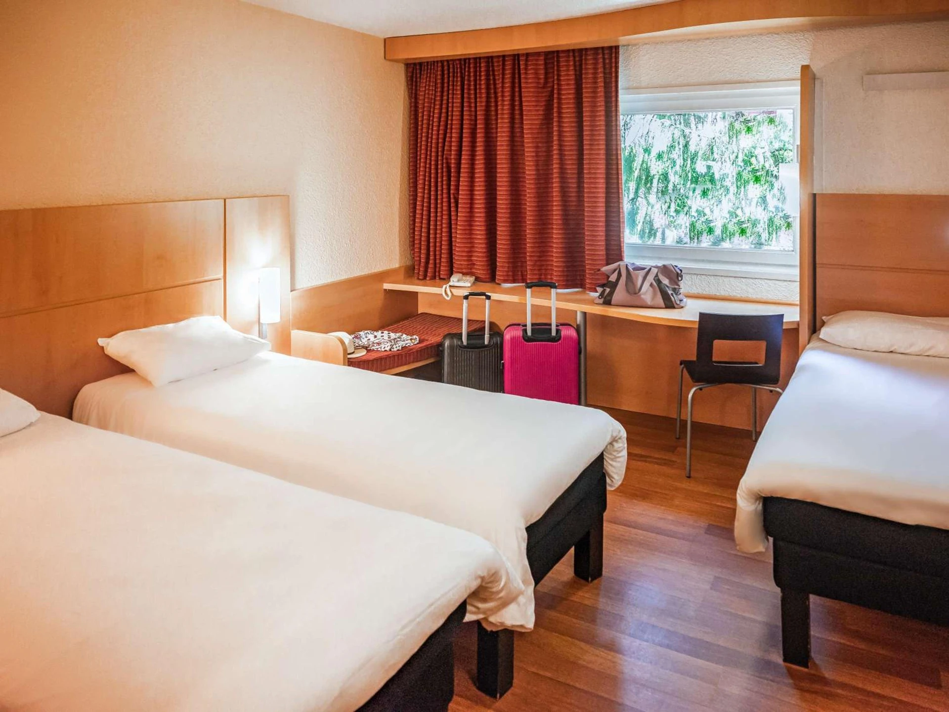 Chambre disponible pour un séminaire d'entreprise à ibis Belfort Danjoutin - Belfort