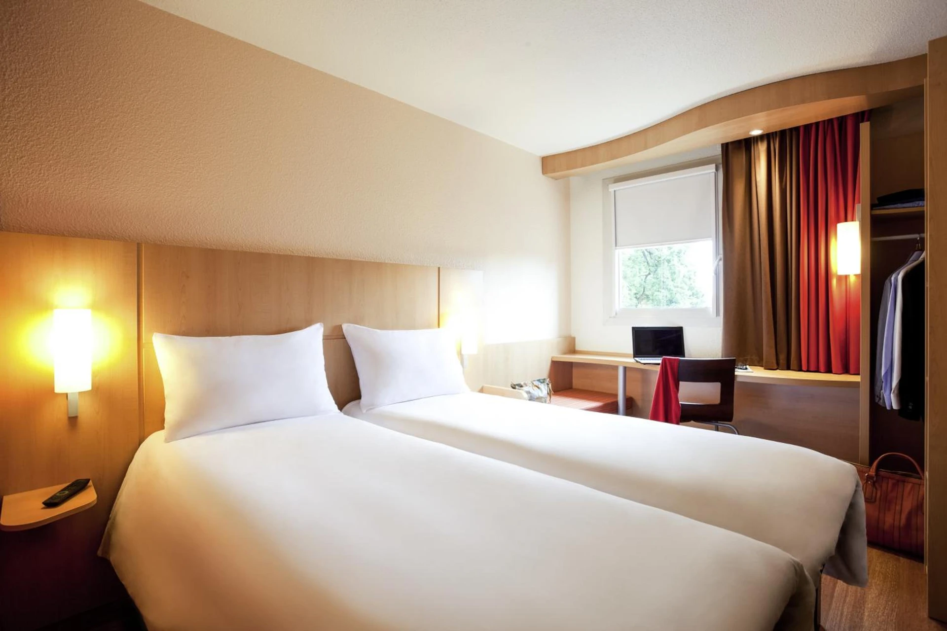 Chambre disponible pour un séminaire d'entreprise à ibis Biarritz Anglet Aéroport - Anglet