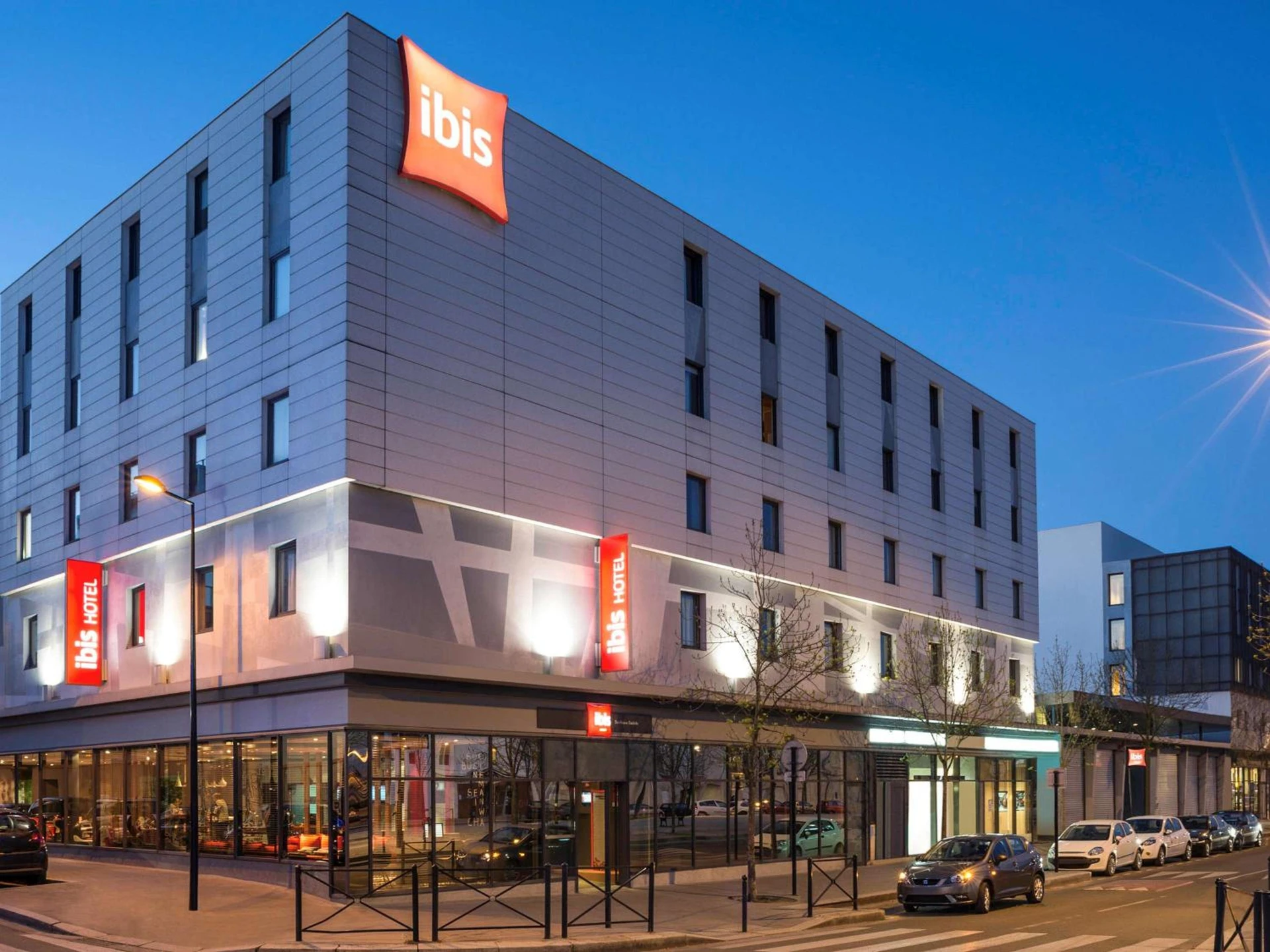 Ambiance de travail pour séminaire d'entreprise à ibis Bordeaux Centre Bastide - Bordeaux
