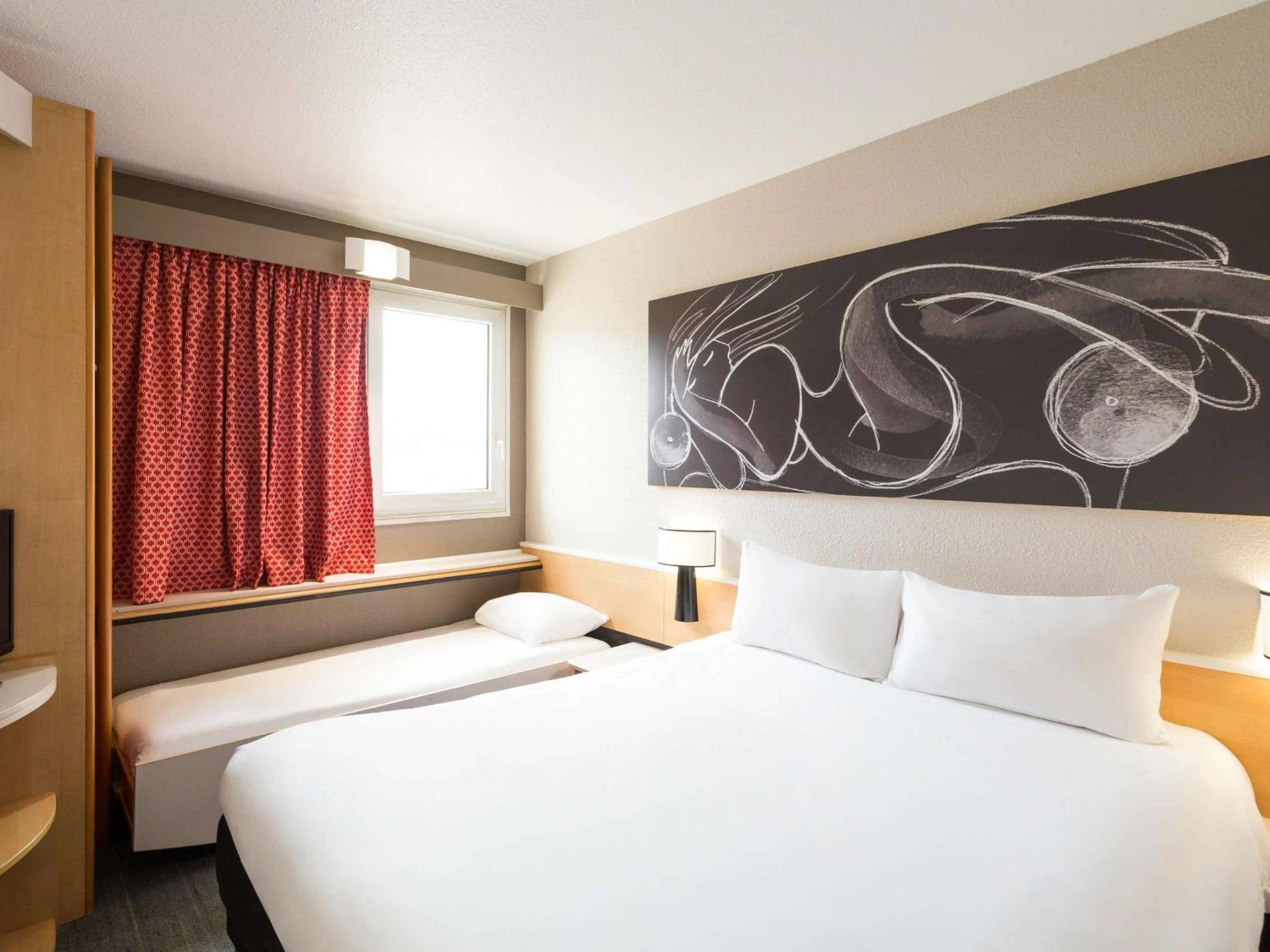 Chambre disponible pour un séminaire d'entreprise à ibis Bordeaux Pessac Route des Vins - Pessac