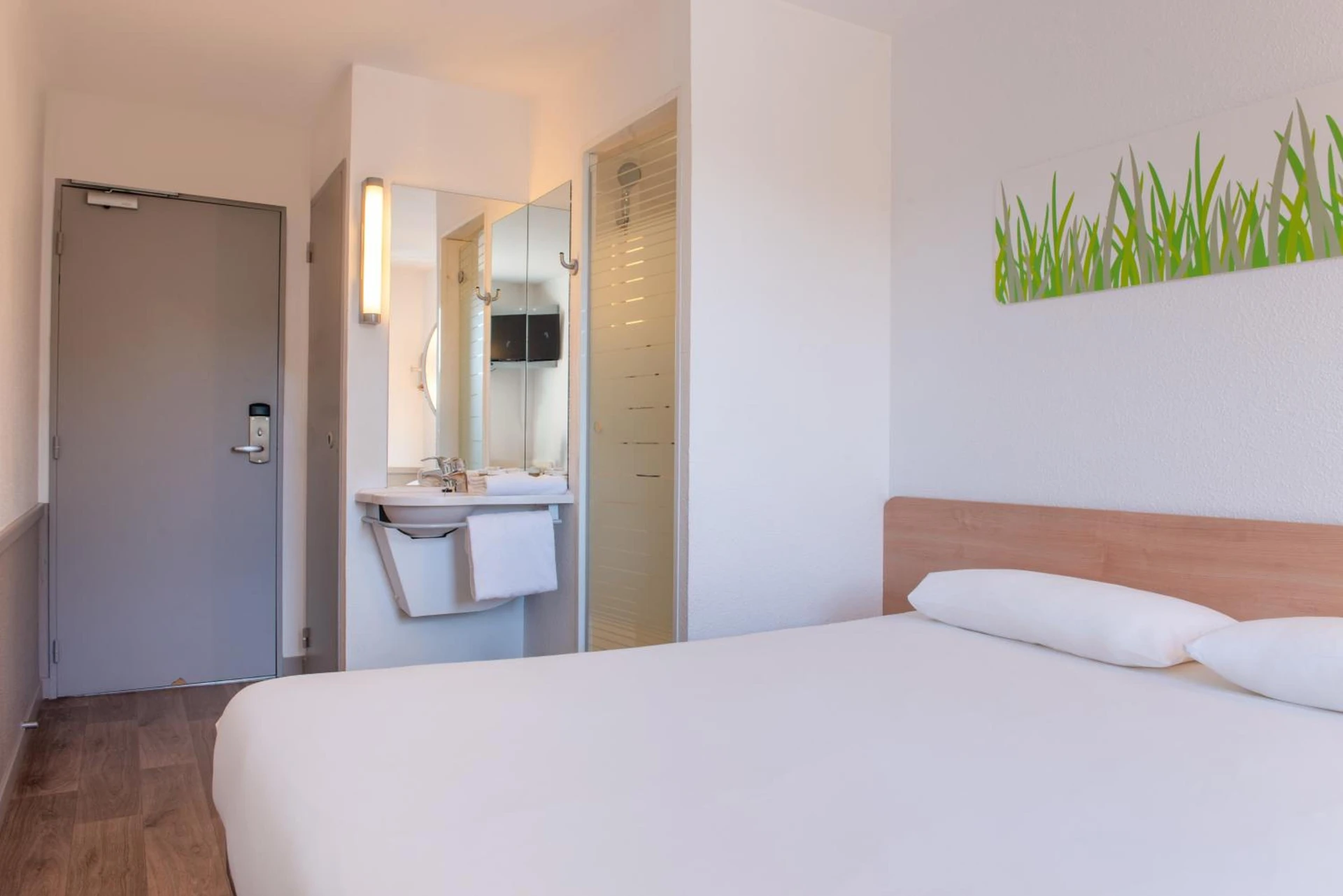 Magnifique chambre pour un séminaire d'entreprise à ibis budget Marseille Aeroport Provence - Marignane