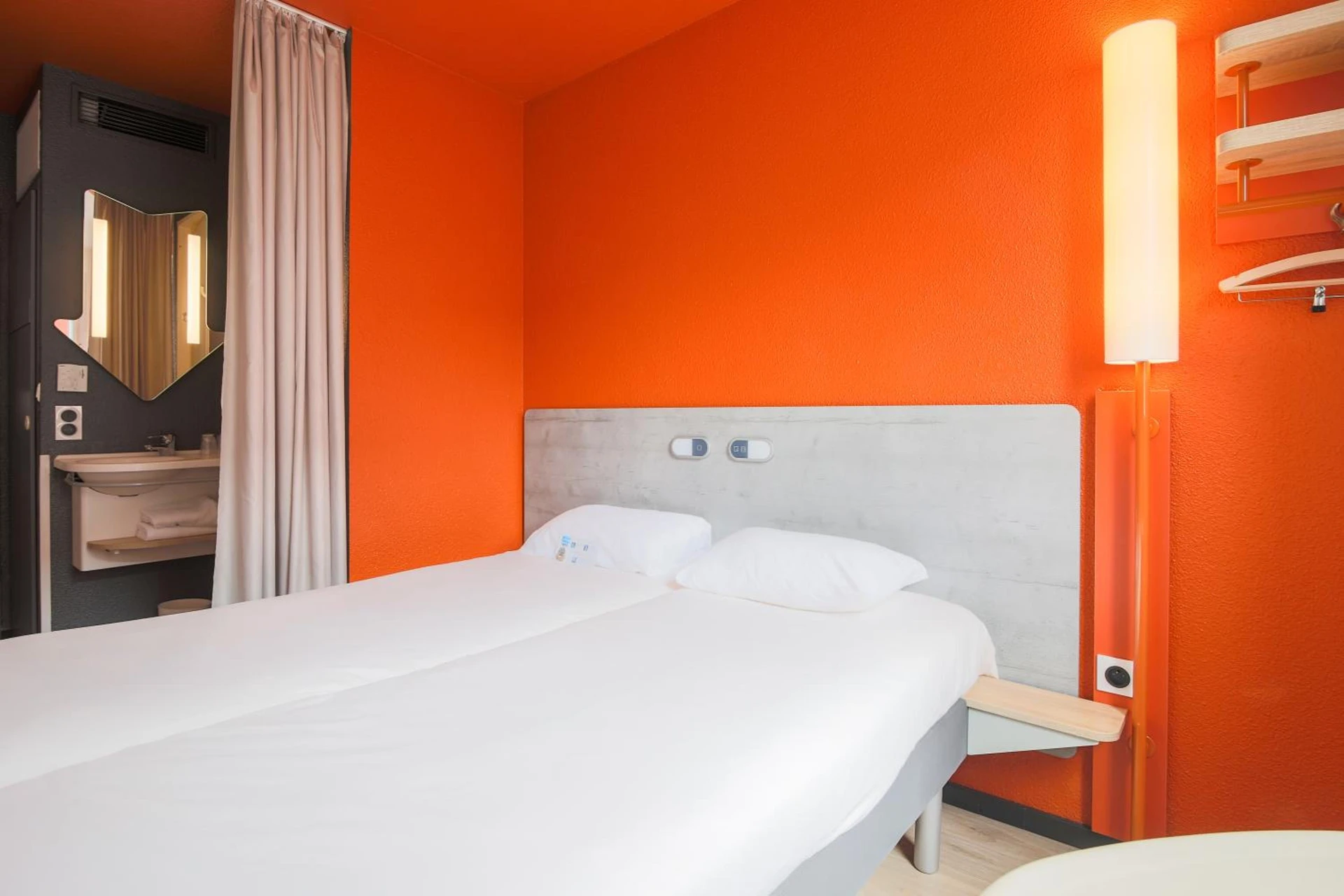 Chambre disponible pour un séminaire d'entreprise à ibis budget Albi Centre - Albi