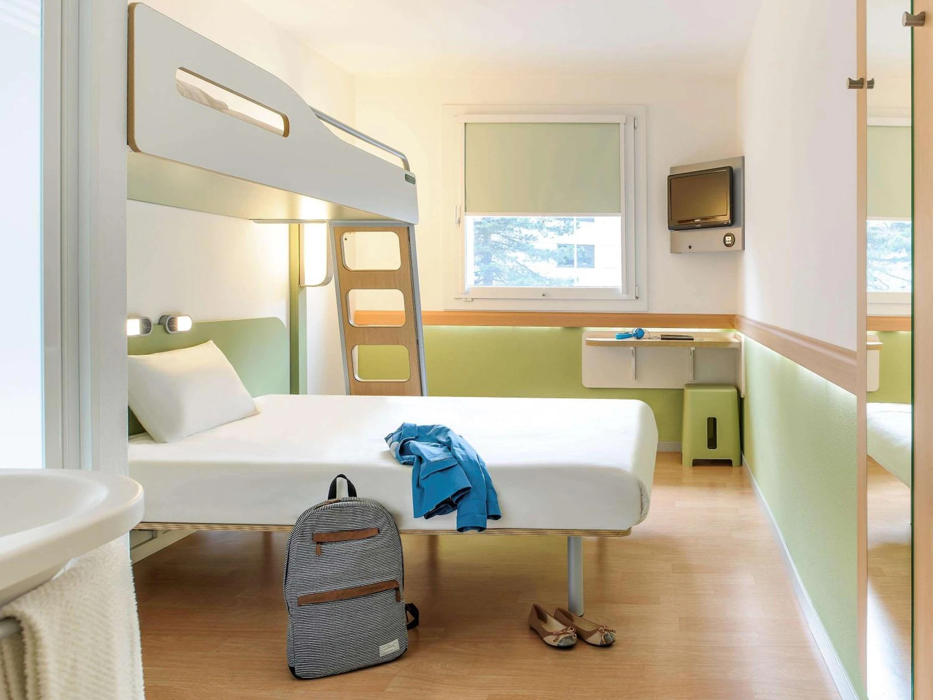 Chambre disponible pour un séminaire d'entreprise à ibis budget Amberieu en Bugey/Chateau Gaillard A42 - Château-Gaillard