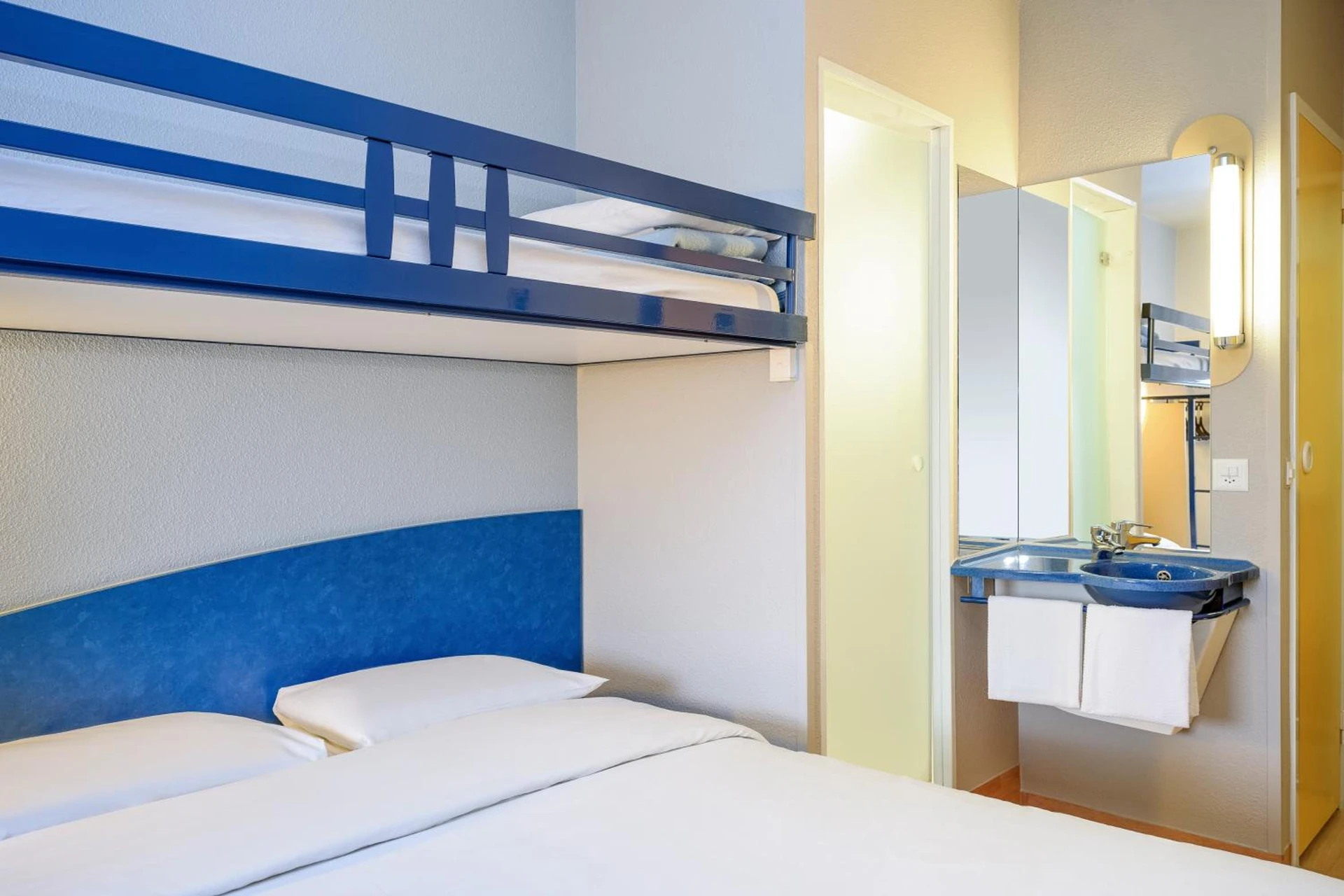 Chambre disponible pour un séminaire d'entreprise à ibis budget Amboise - Amboise