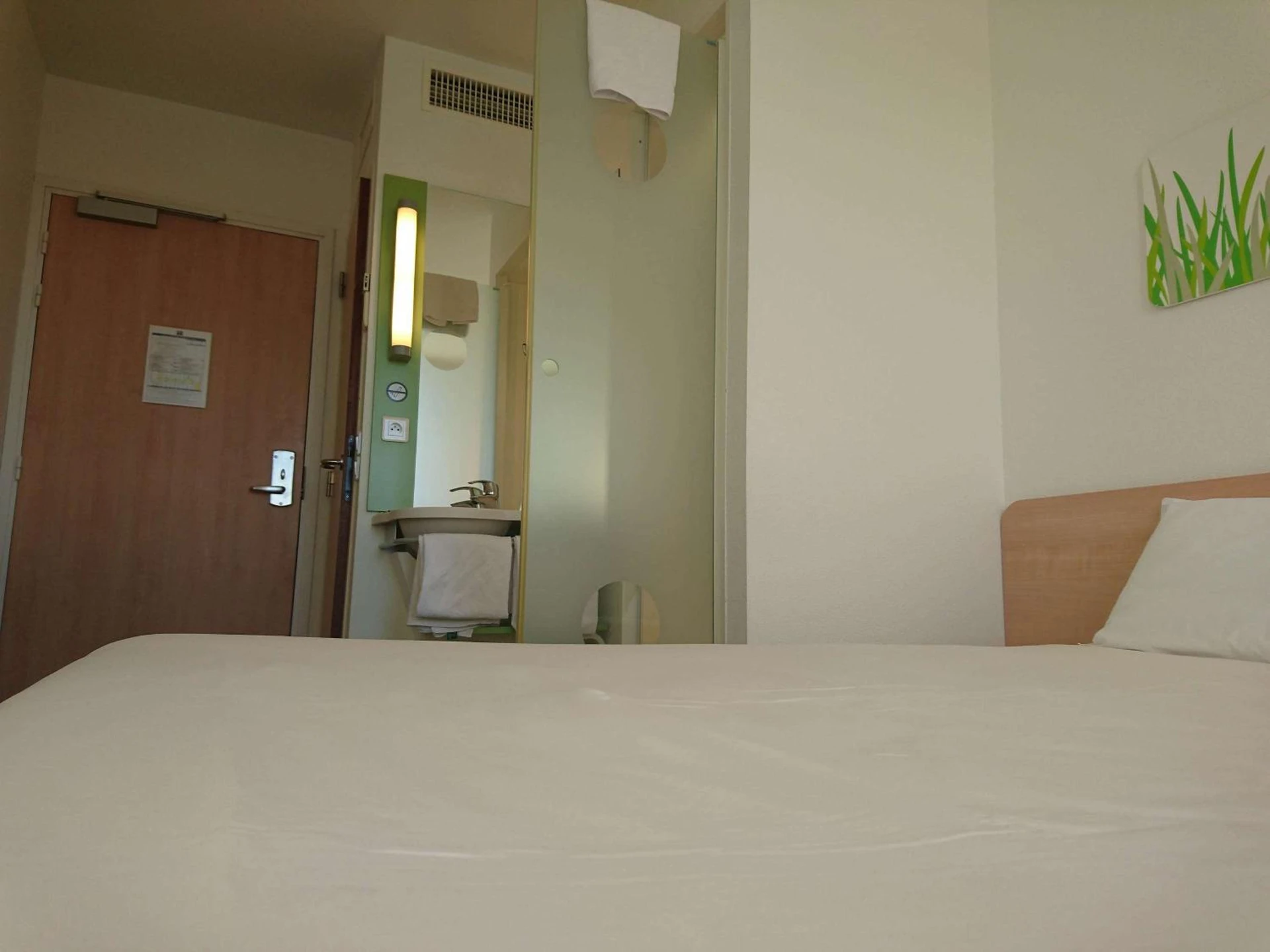 Magnifique chambre pour un séminaire d'entreprise à Ibis Budget Ancenis - Mésanger
