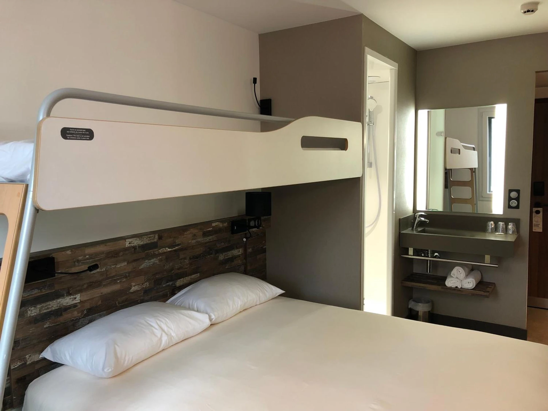 Chambre disponible pour un séminaire d'entreprise à Ibis Budget Annecy sud-Poisy - Poisy
