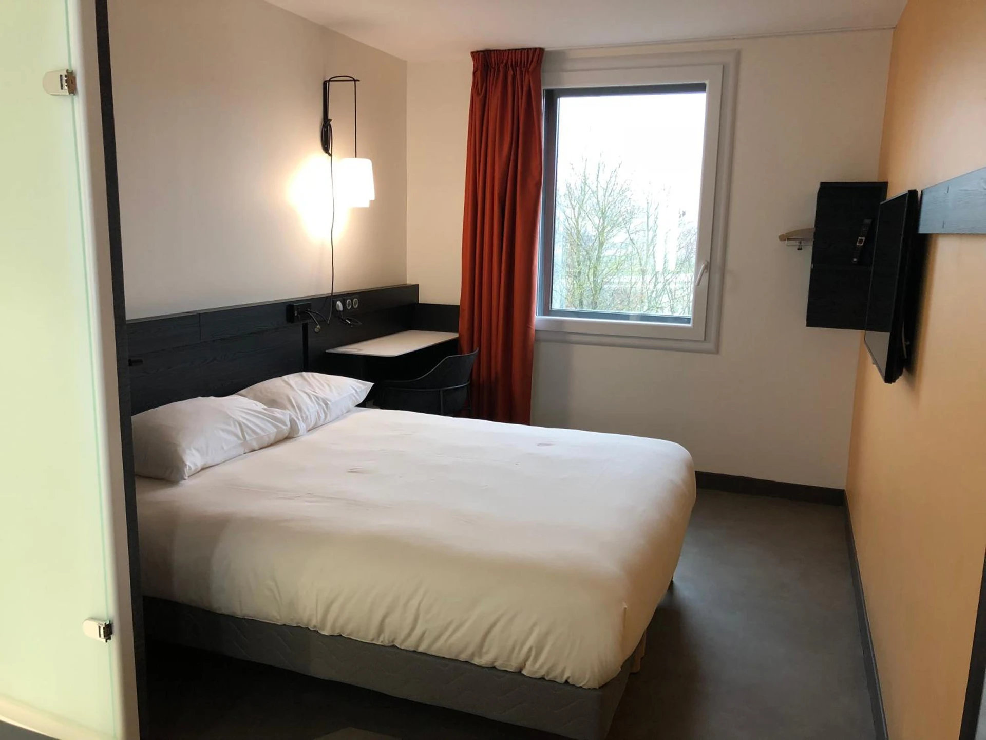 Chambre disponible pour un séminaire d'entreprise à Ibis Budget Annecy sud-Poisy - Poisy