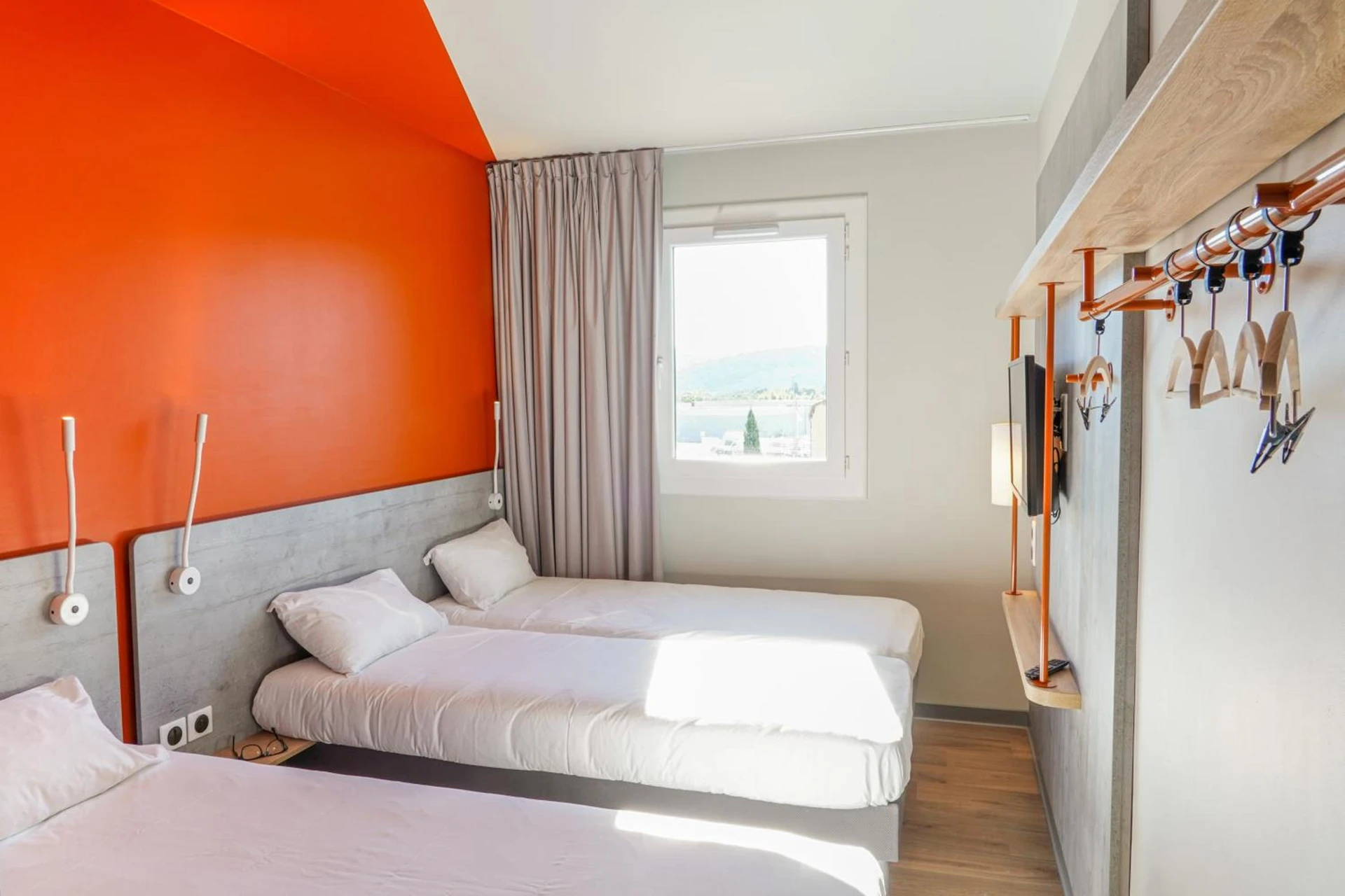Chambre disponible pour un séminaire d'entreprise à Ibis Budget Aubenas - Aubenas