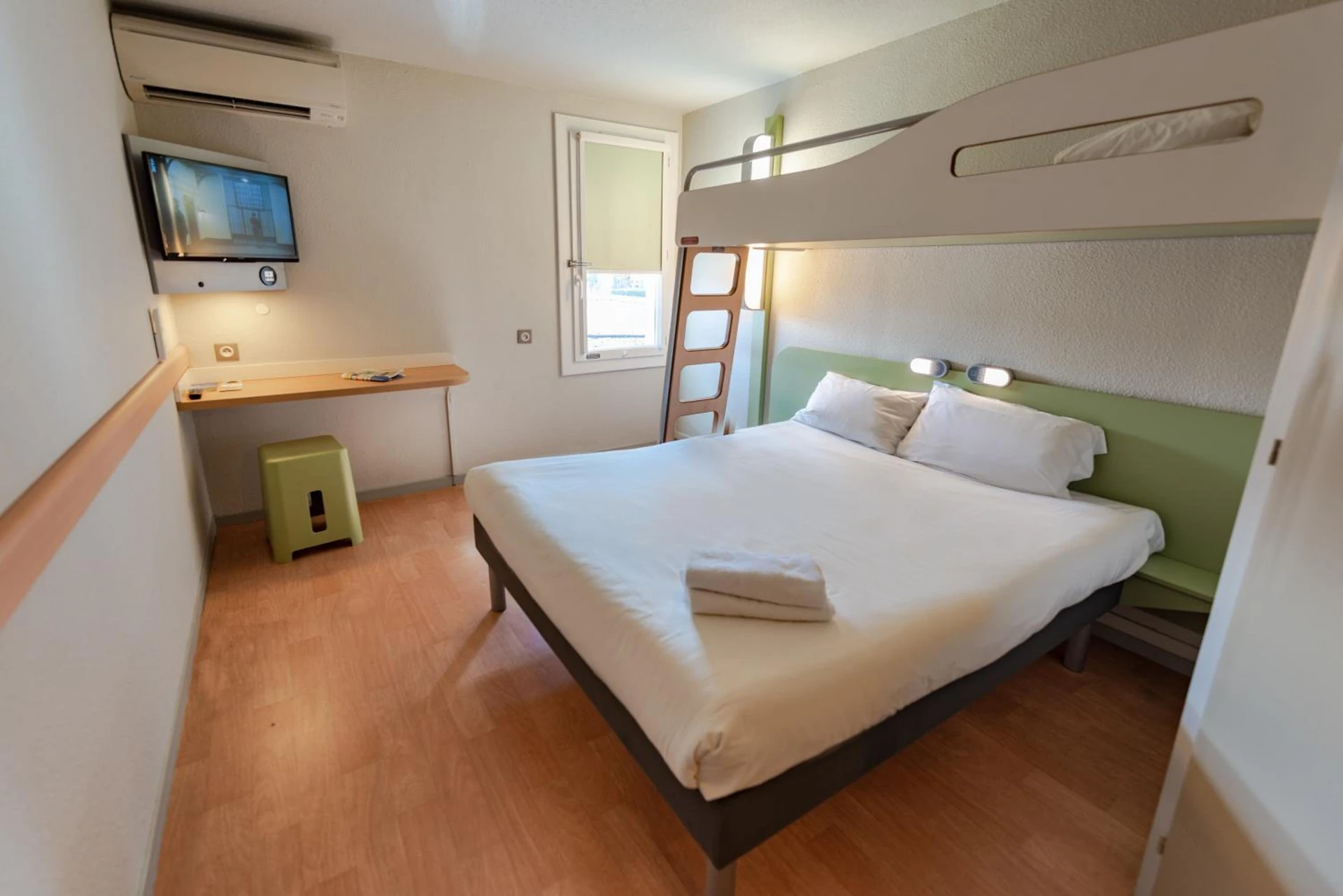 Chambre disponible pour un séminaire d'entreprise à Ibis Budget Bollene - Bollène