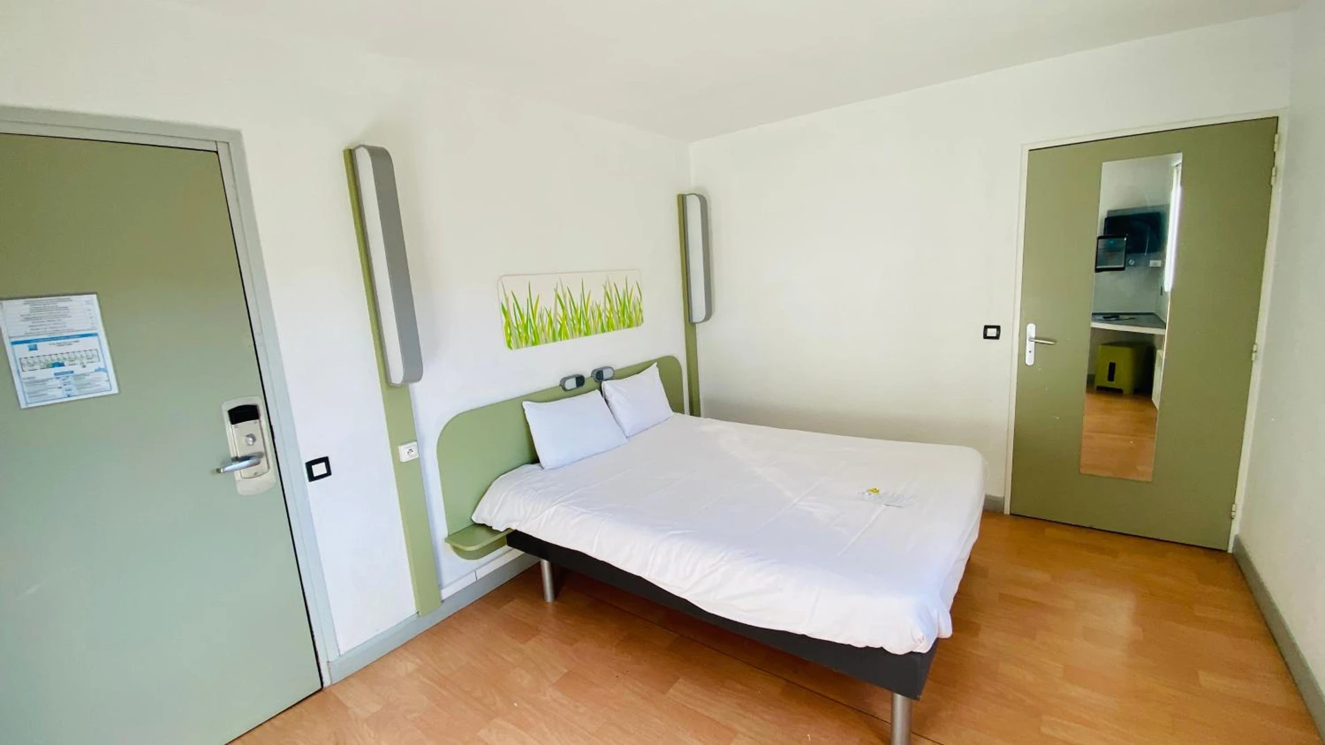 Magnifique chambre pour un séminaire d'entreprise à ibis Budget Caen Centre Gare - Caen