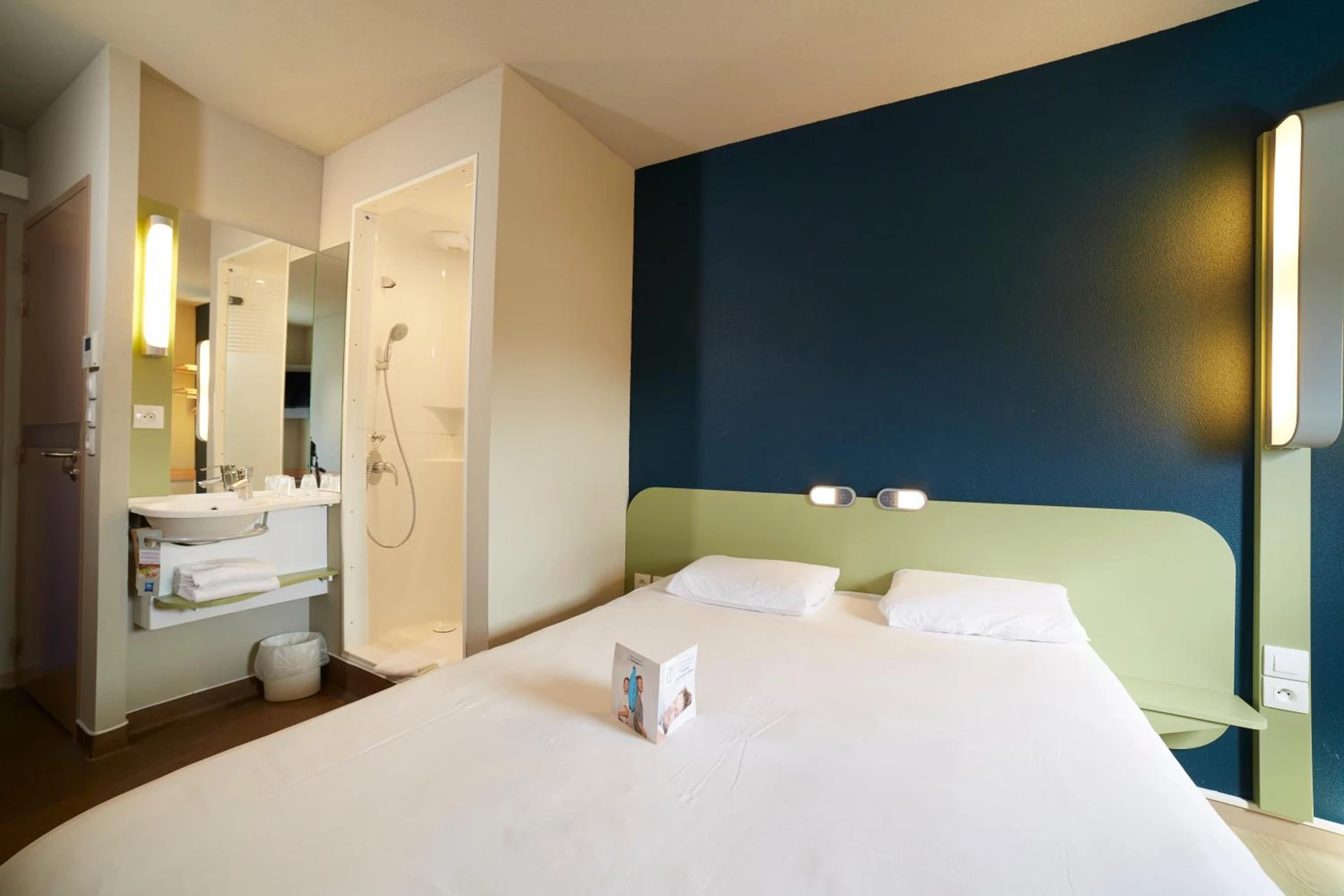 Magnifique chambre pour un séminaire d'entreprise à Ibis Budget Chalon Sur Saone Nord - Chalon-sur-Saône