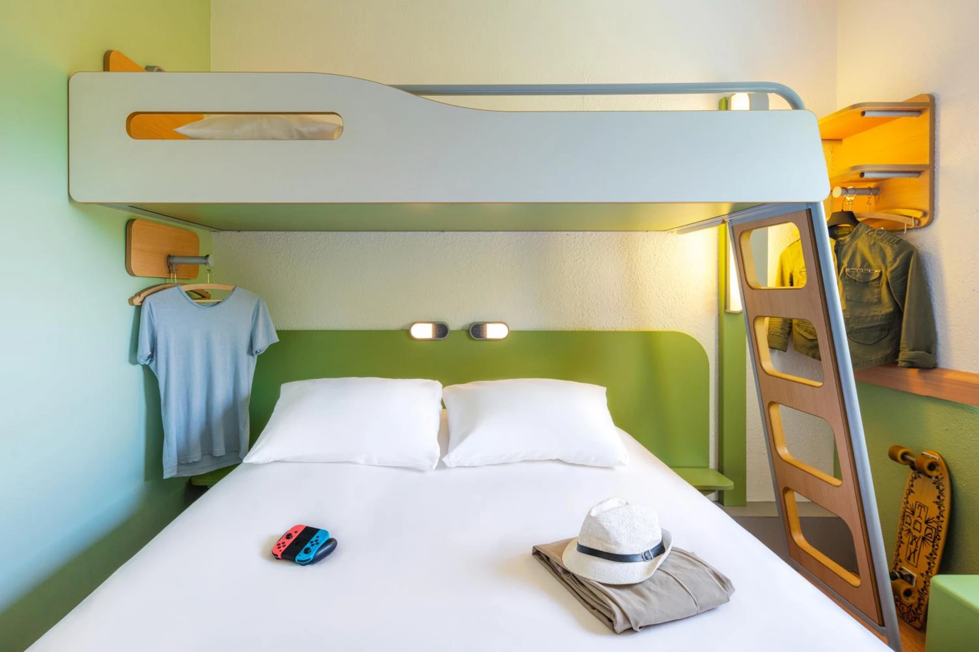 Magnifique chambre pour un séminaire d'entreprise à ibis budget Clermont Ferrand Sud - Aubière
