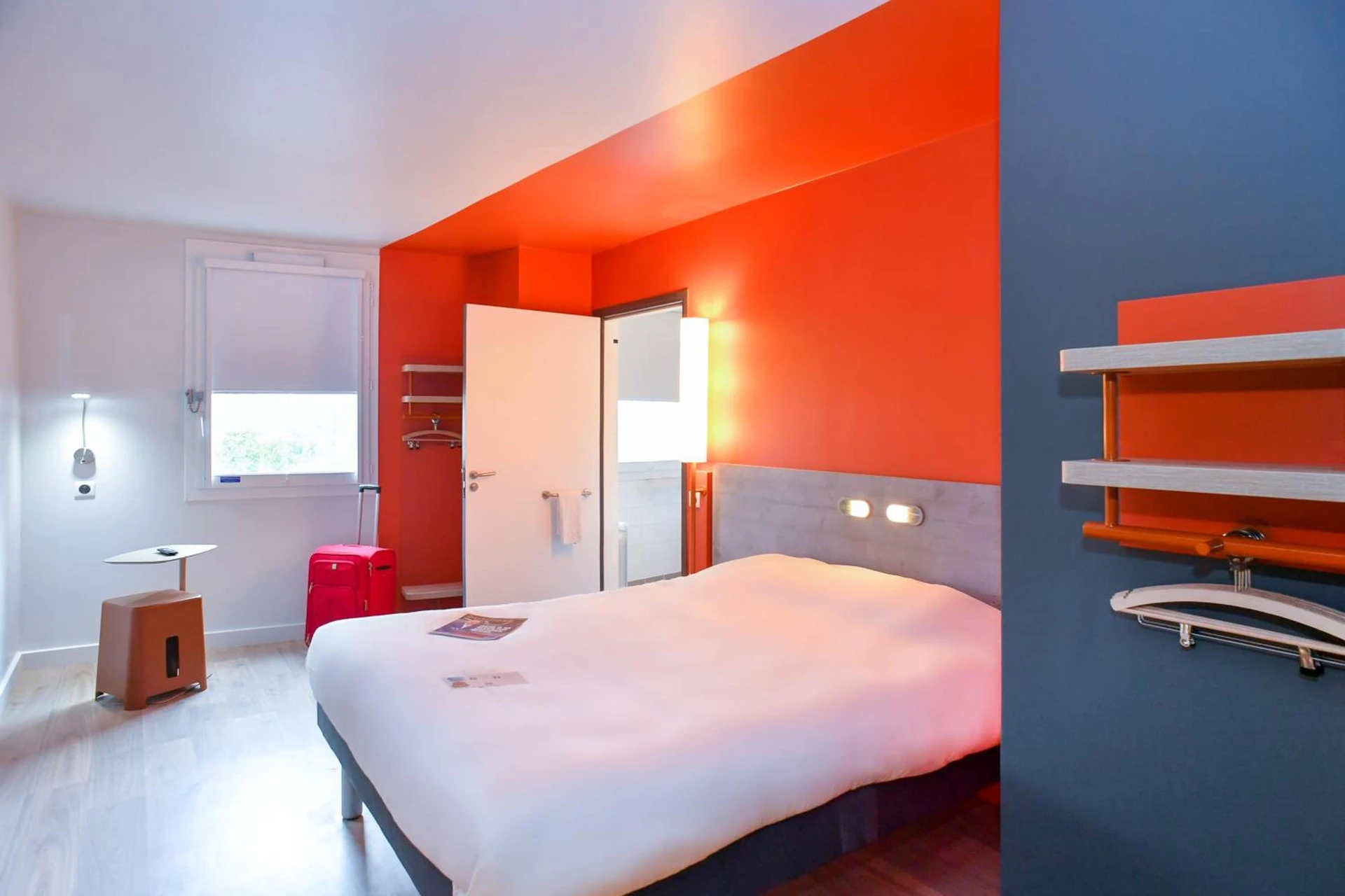 Magnifique chambre pour un séminaire d'entreprise à ibis budget Coutances - Coutances