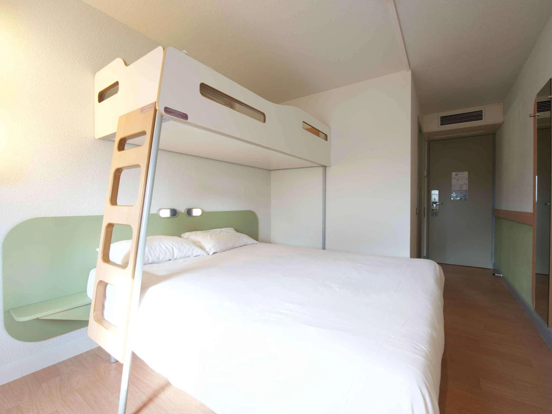 Magnifique chambre pour un séminaire d'entreprise à ibis budget Saint Paul Les Dax - Saint-Paul-lès-Dax